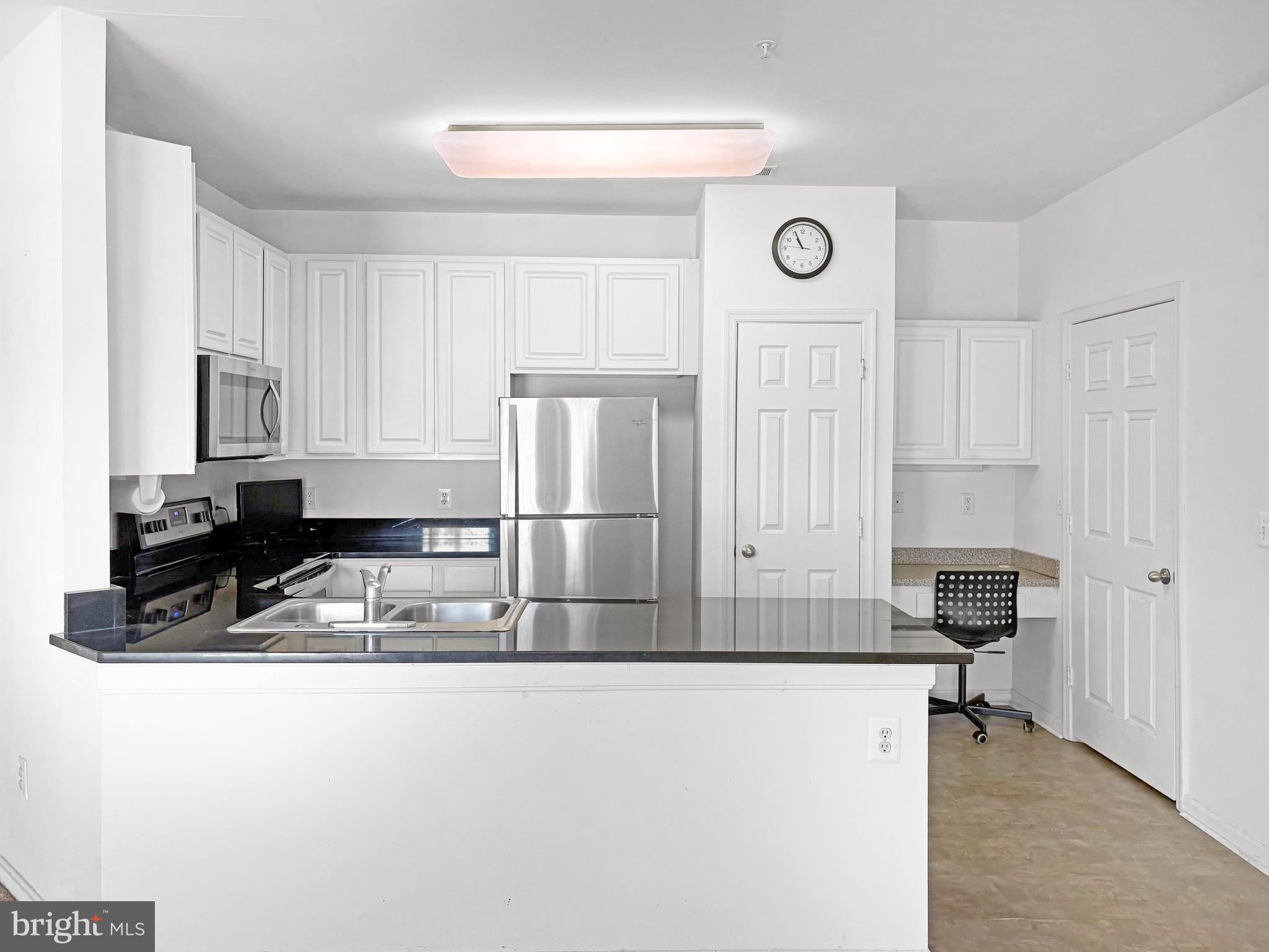 WINDSOR CREST CONDOMINIUMS - Residential