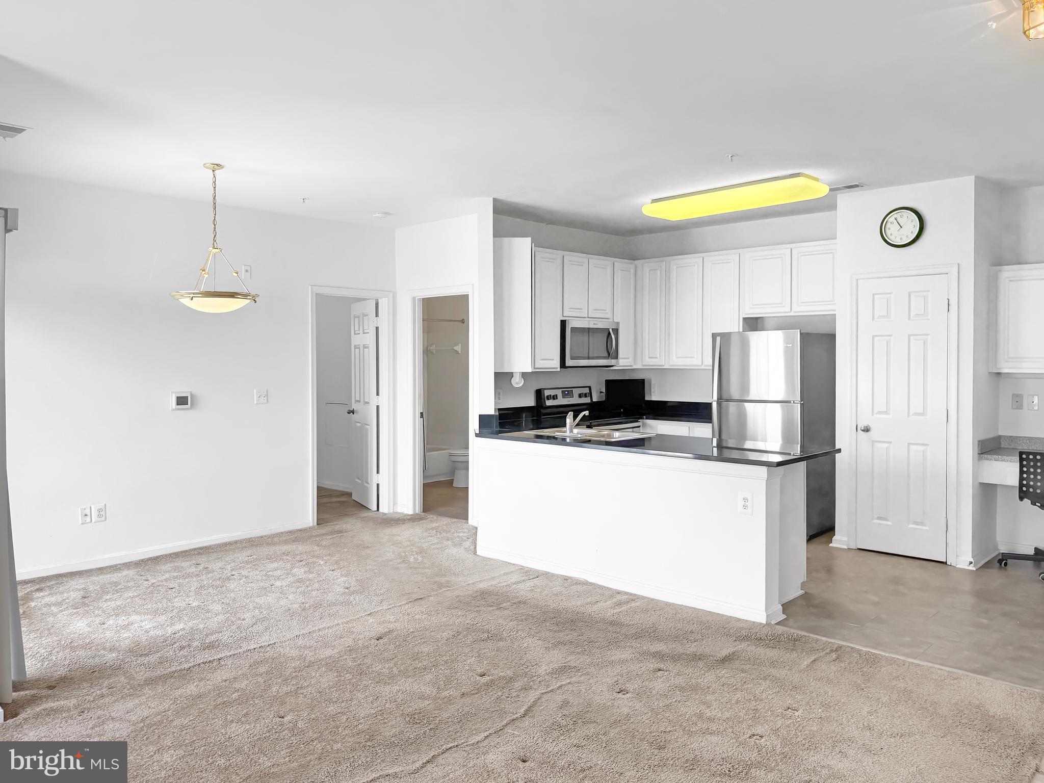 WINDSOR CREST CONDOMINIUMS - Residential