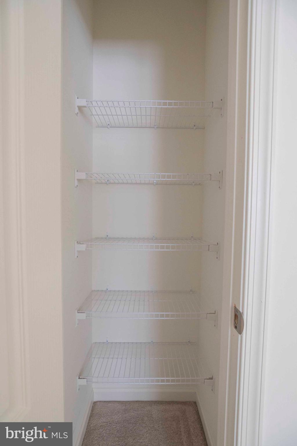 WHISPERING PINES - Residential