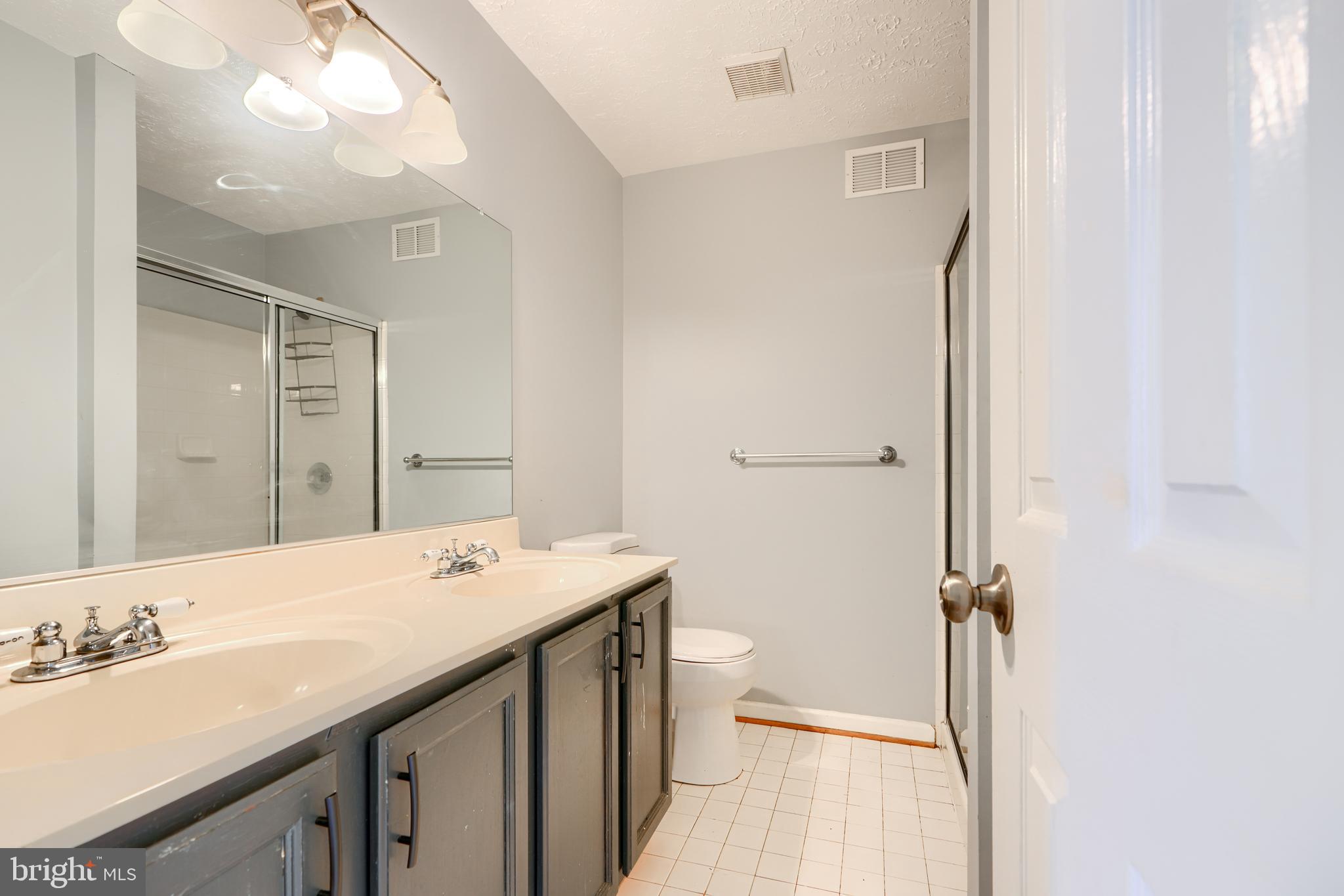 HINES ESTATES - Residential