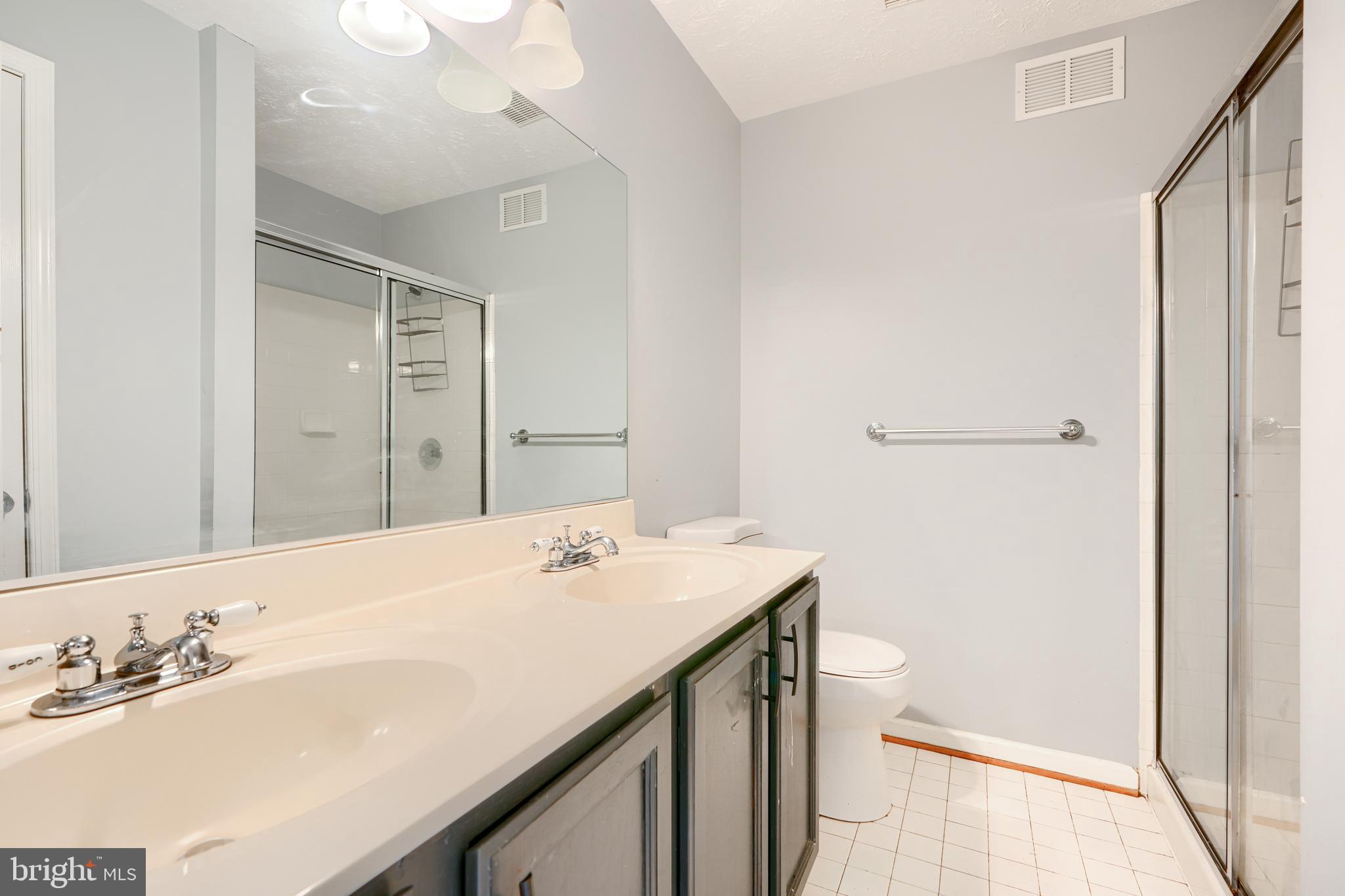 HINES ESTATES - Residential