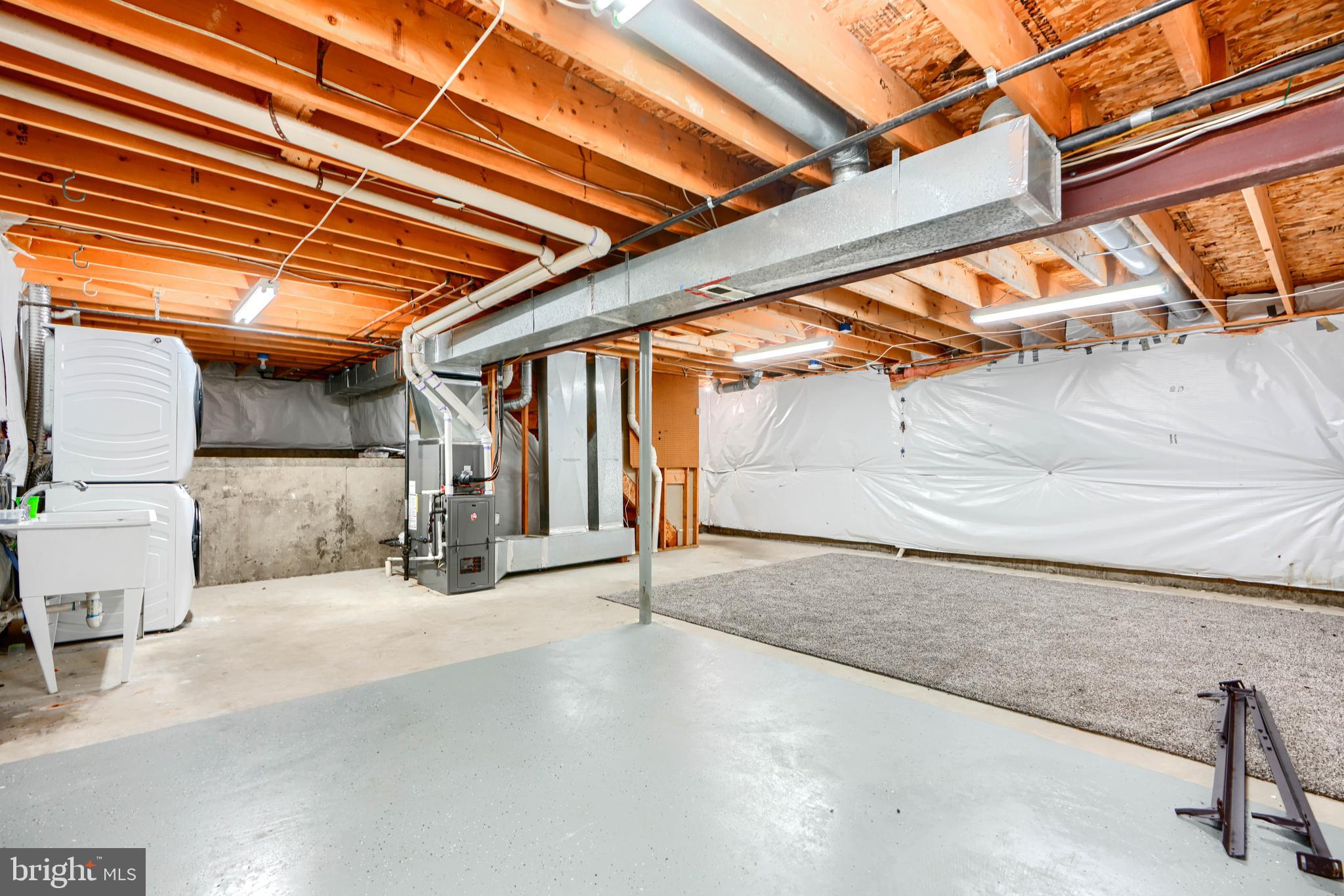 HINES ESTATES - Residential