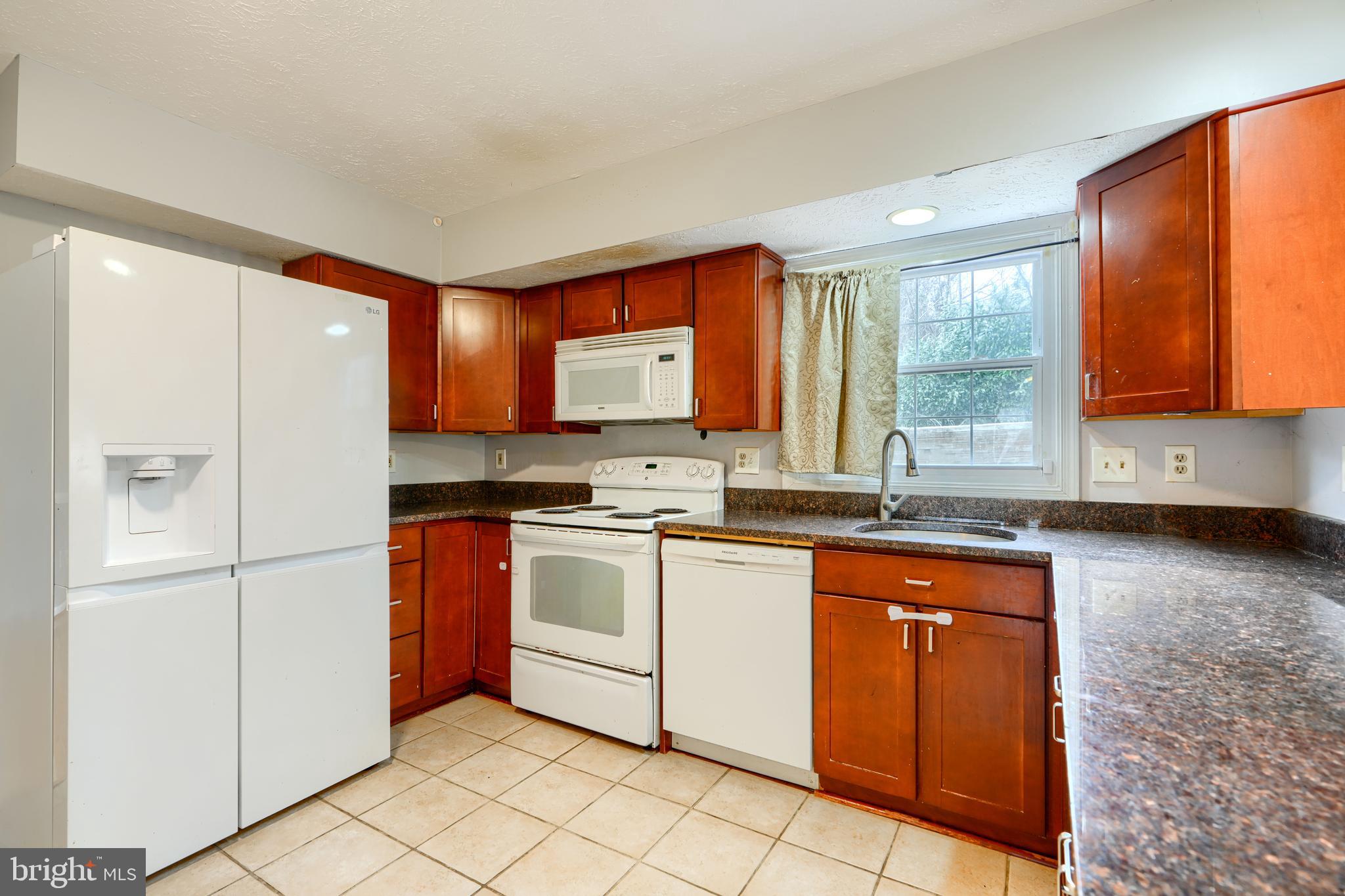 HINES ESTATES - Residential