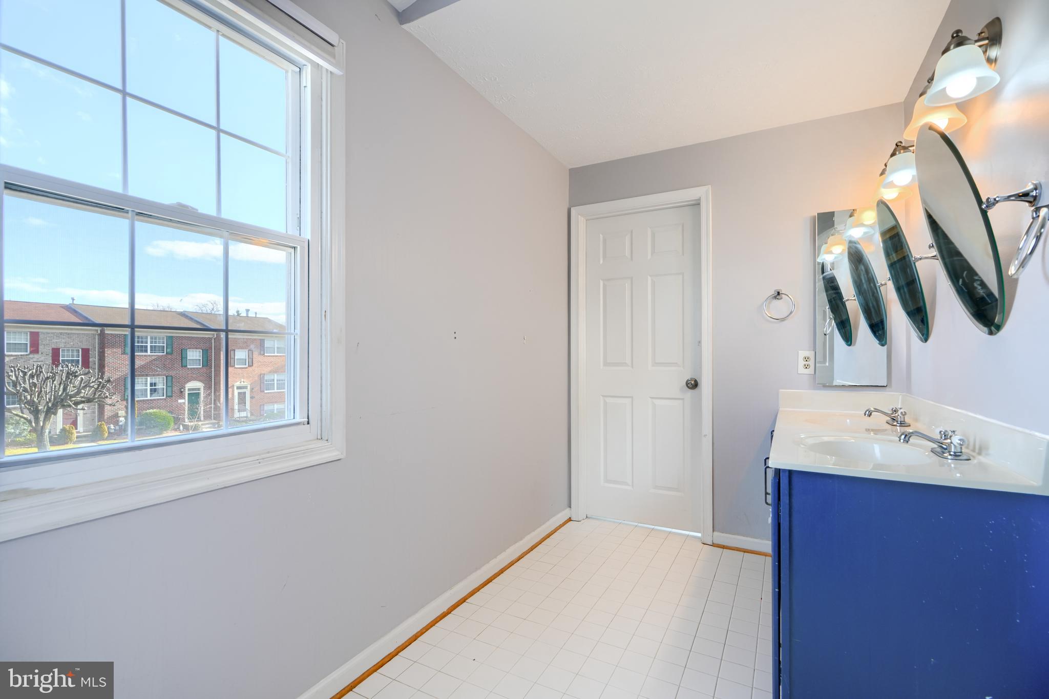 HINES ESTATES - Residential