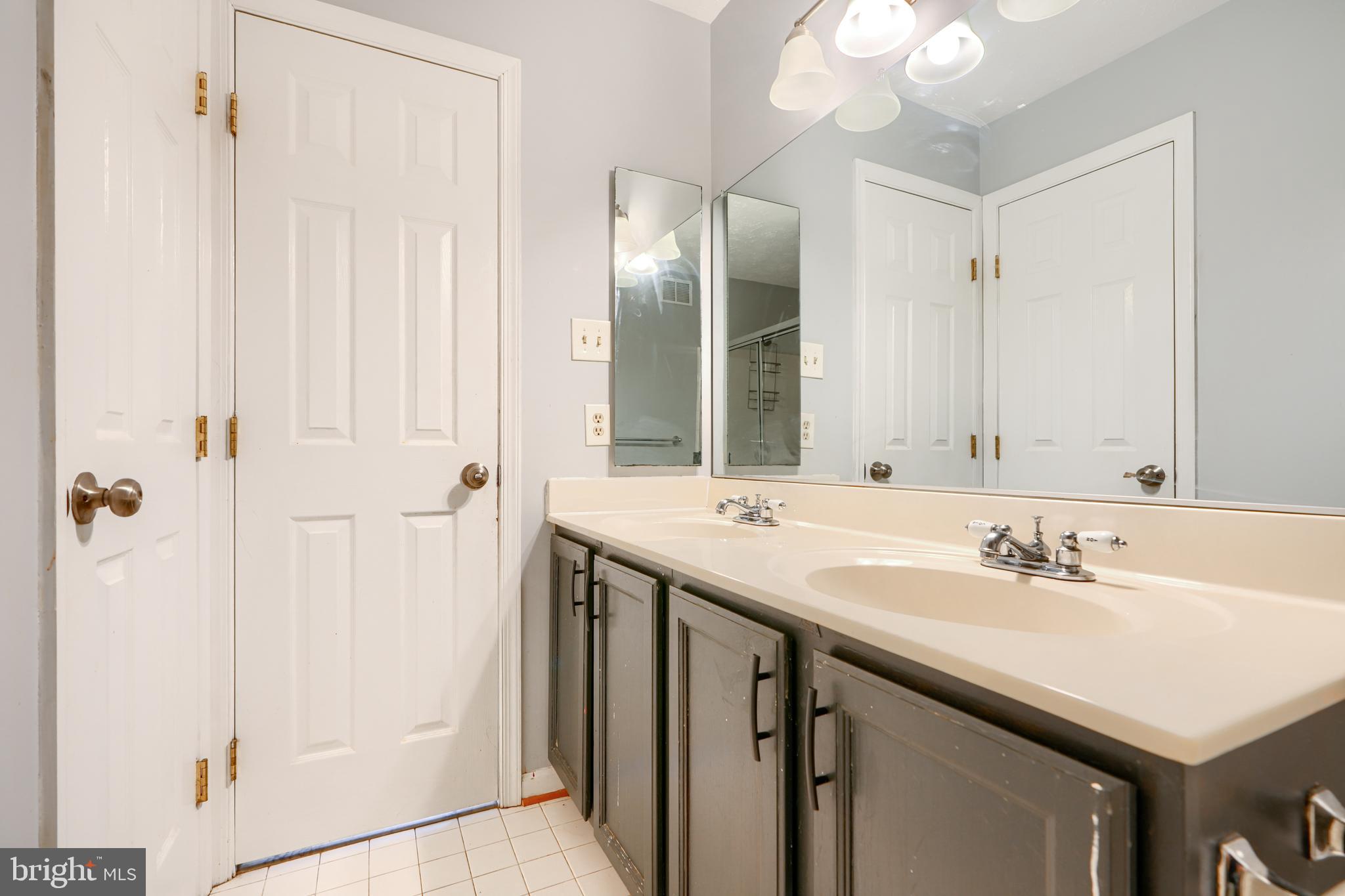 HINES ESTATES - Residential