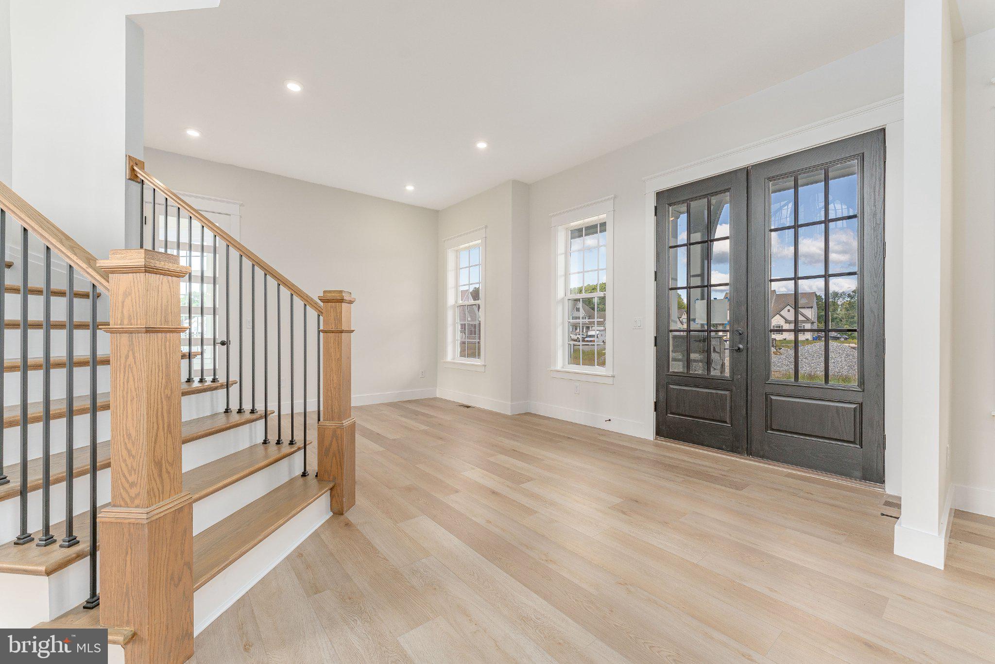 16 MCKNIGHT FARM LANE