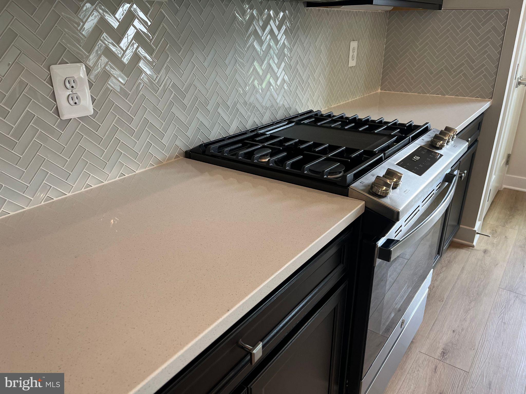 ARMSTRONG VILLAGE - Residential Lease