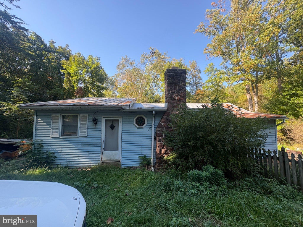 Photo of 860 Greenville Road, DENVER, PA 17517 (MLS # PALA2097246)
