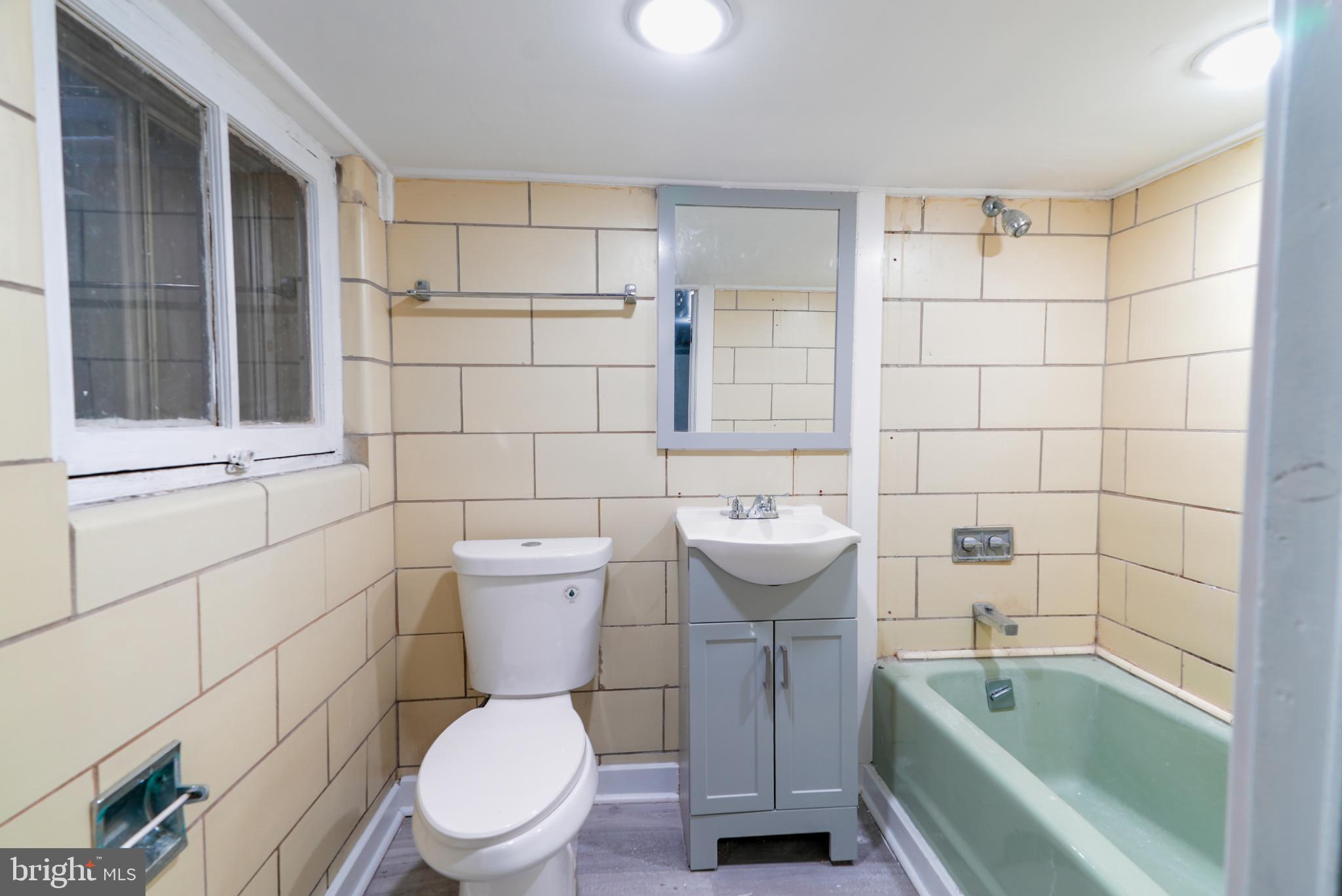 CENTRAL PARK HEIGHTS - Residential Lease