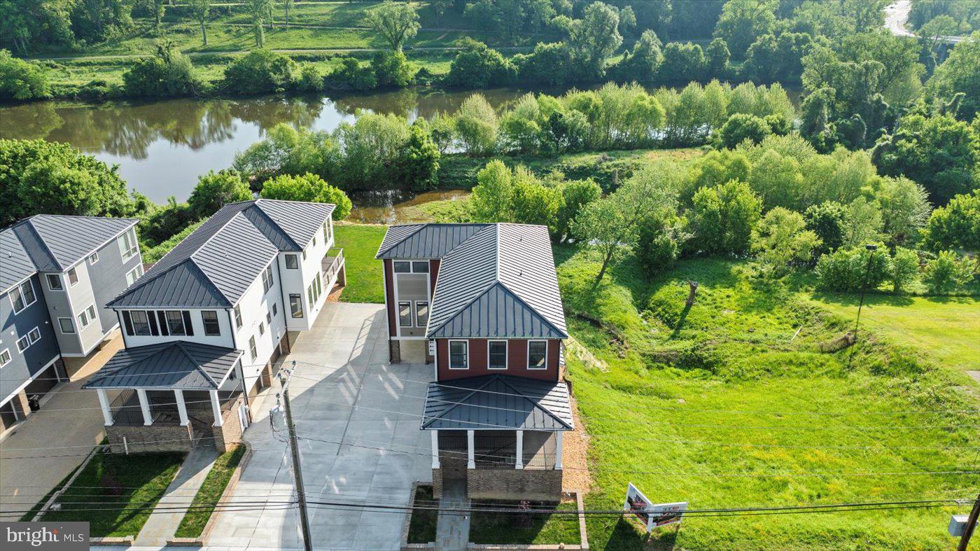 DOWNTOWN FREDERICKSBURG - Residential