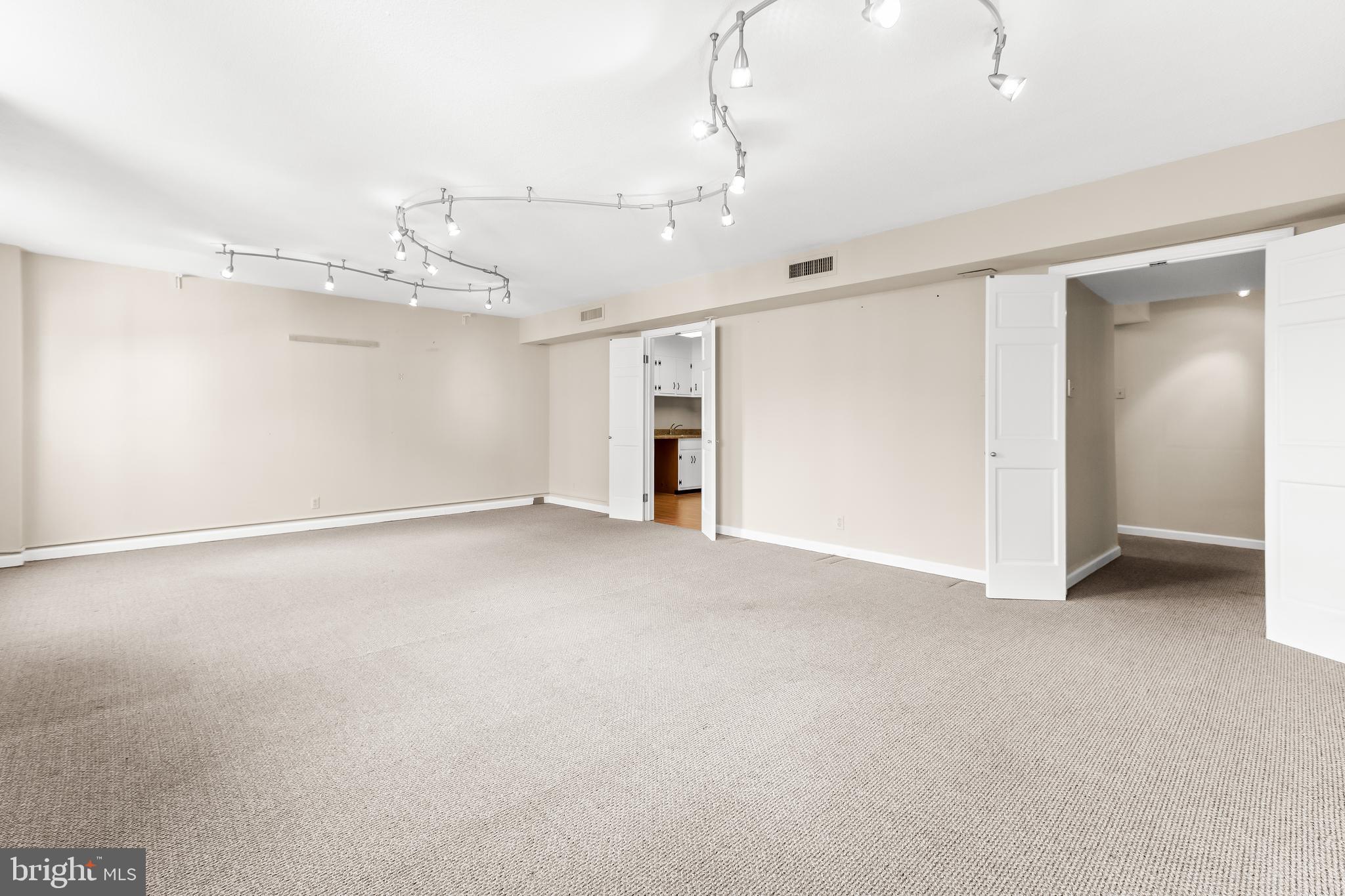 MOUNT VERNON PLACE HISTORIC DISTRICT - Residential