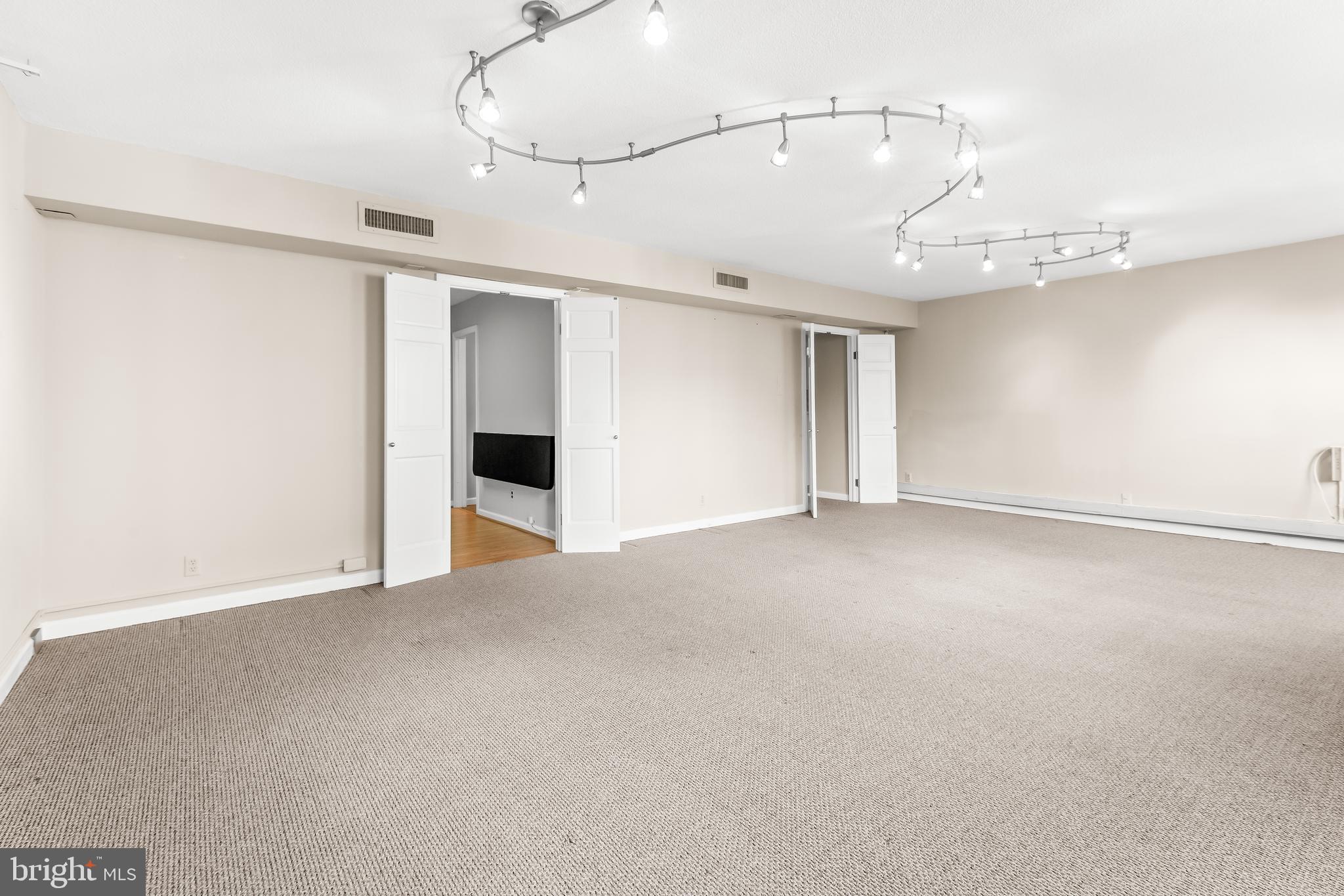 MOUNT VERNON PLACE HISTORIC DISTRICT - Residential