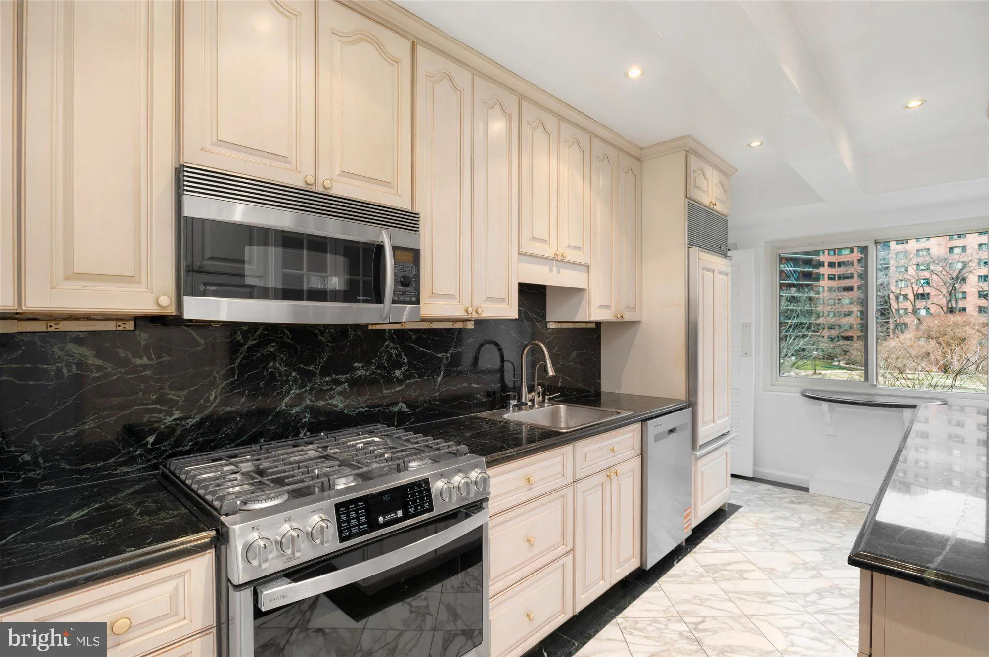 Additional image 94 of 4201 Cathedral Avenue NW Unit 315E, Washington, DC 20016