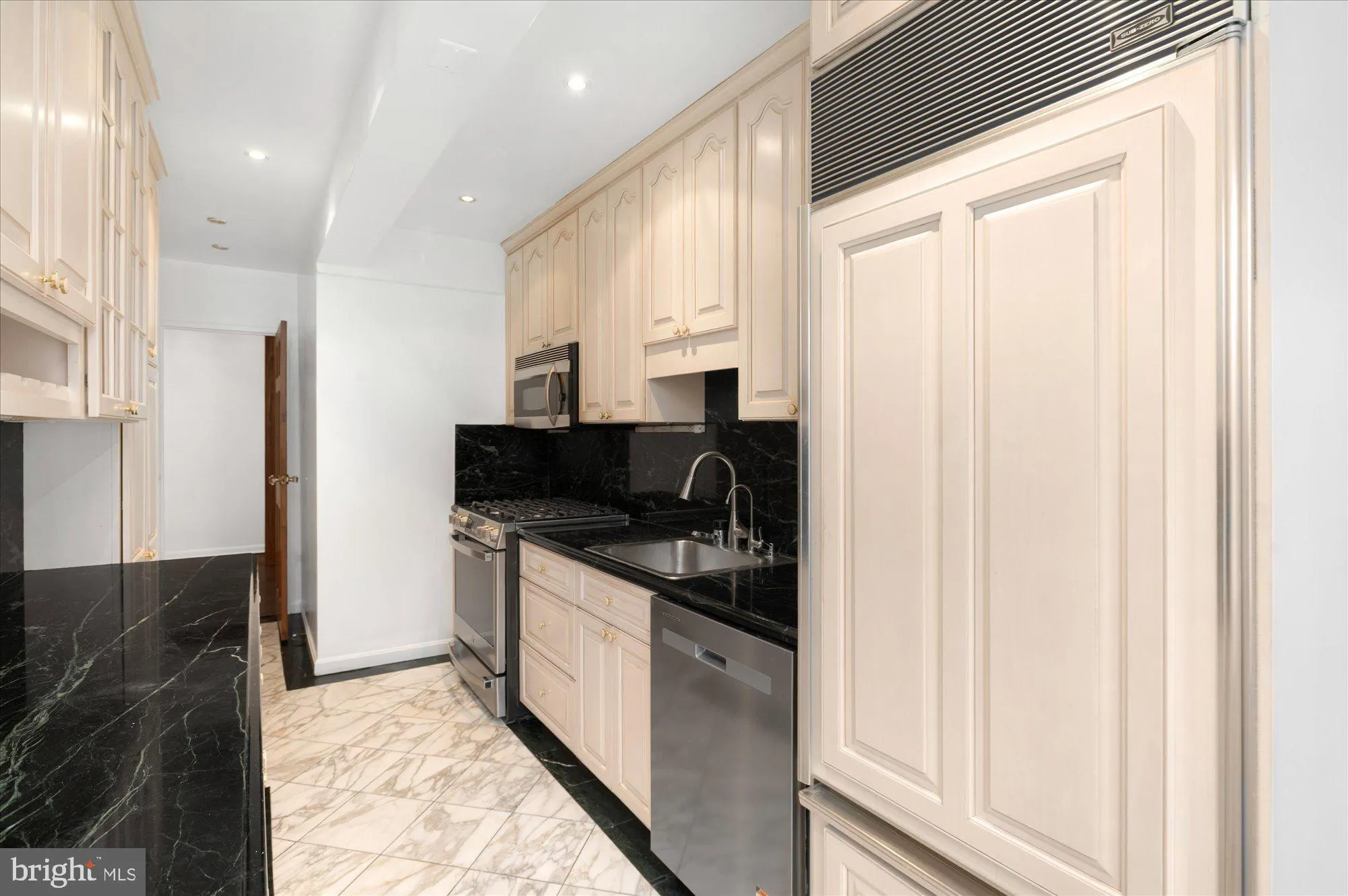 Additional image 92 of 4201 Cathedral Avenue NW Unit 315E, Washington, DC 20016