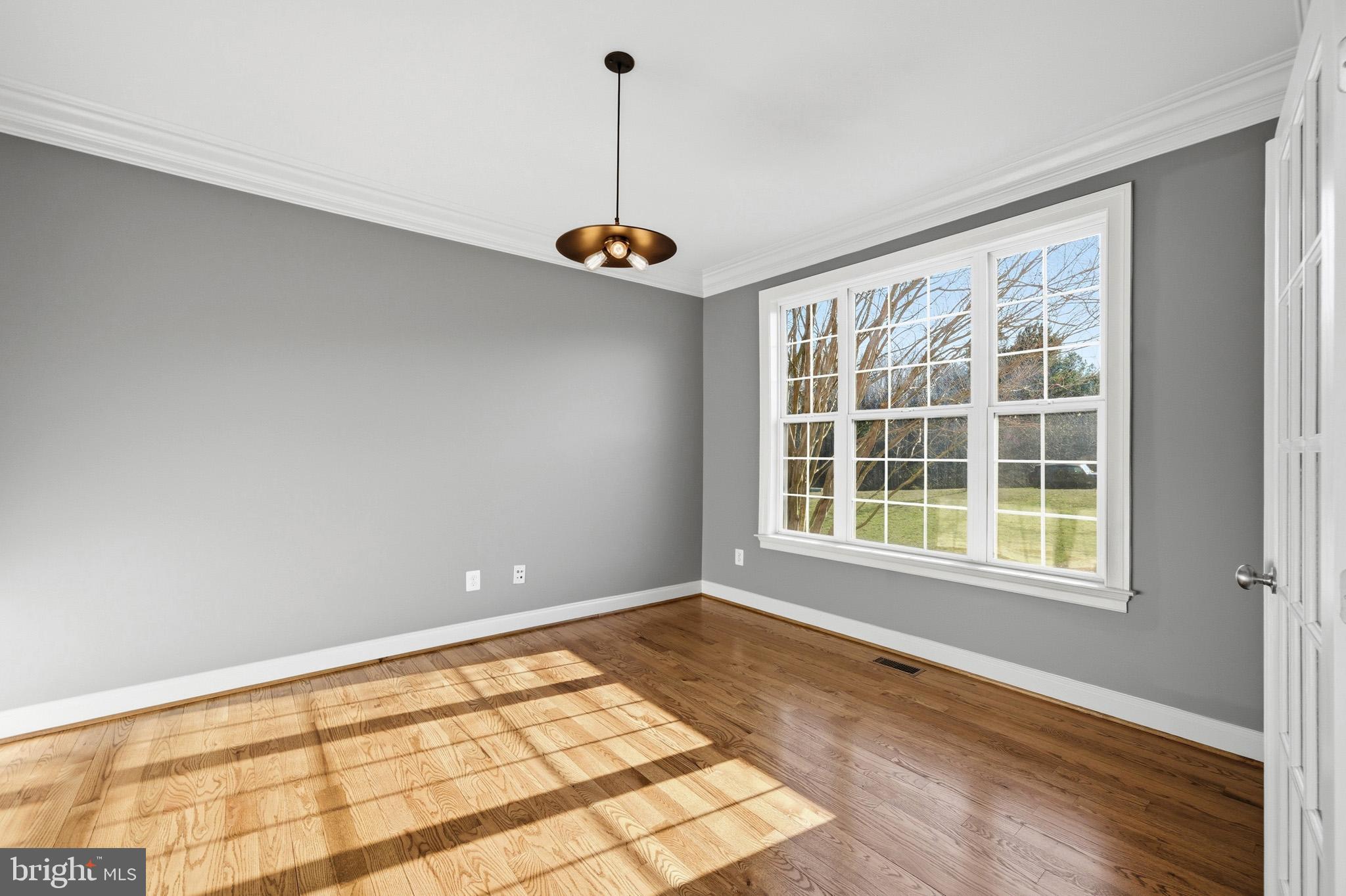 TWIN PONDS - Residential