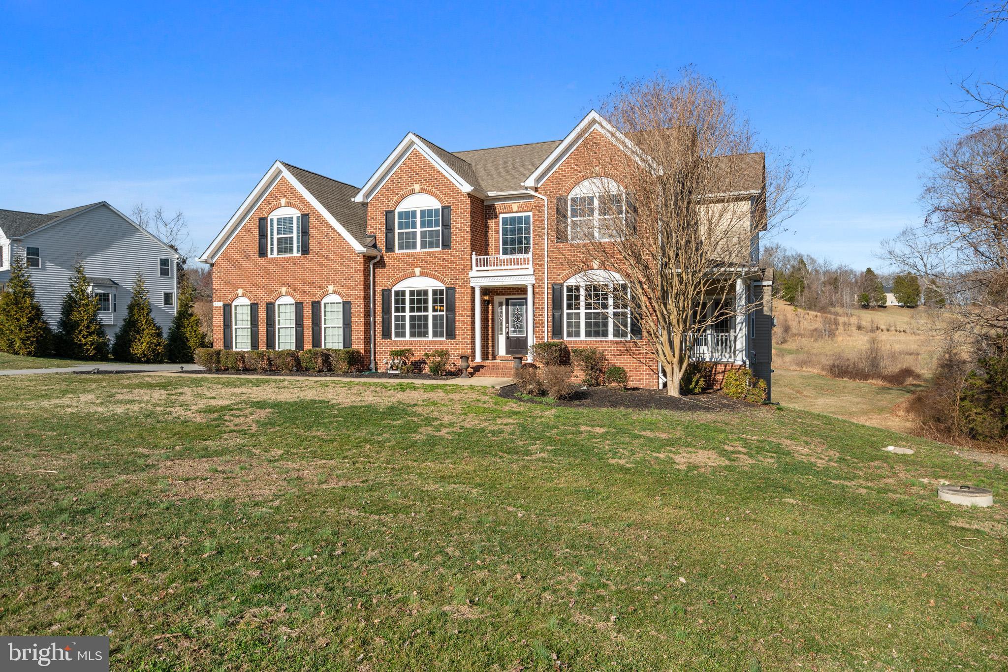 TWIN PONDS - Residential