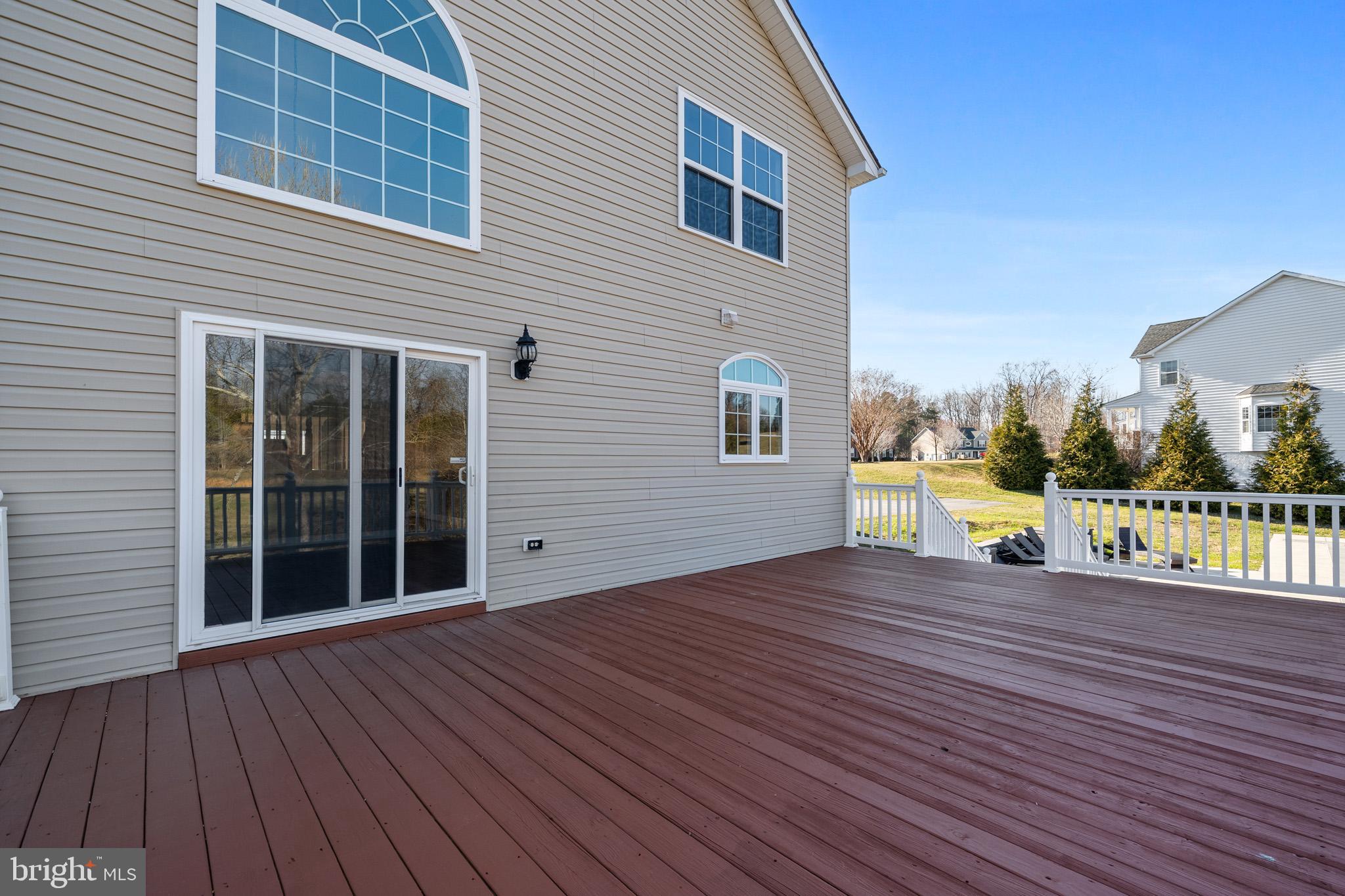 TWIN PONDS - Residential