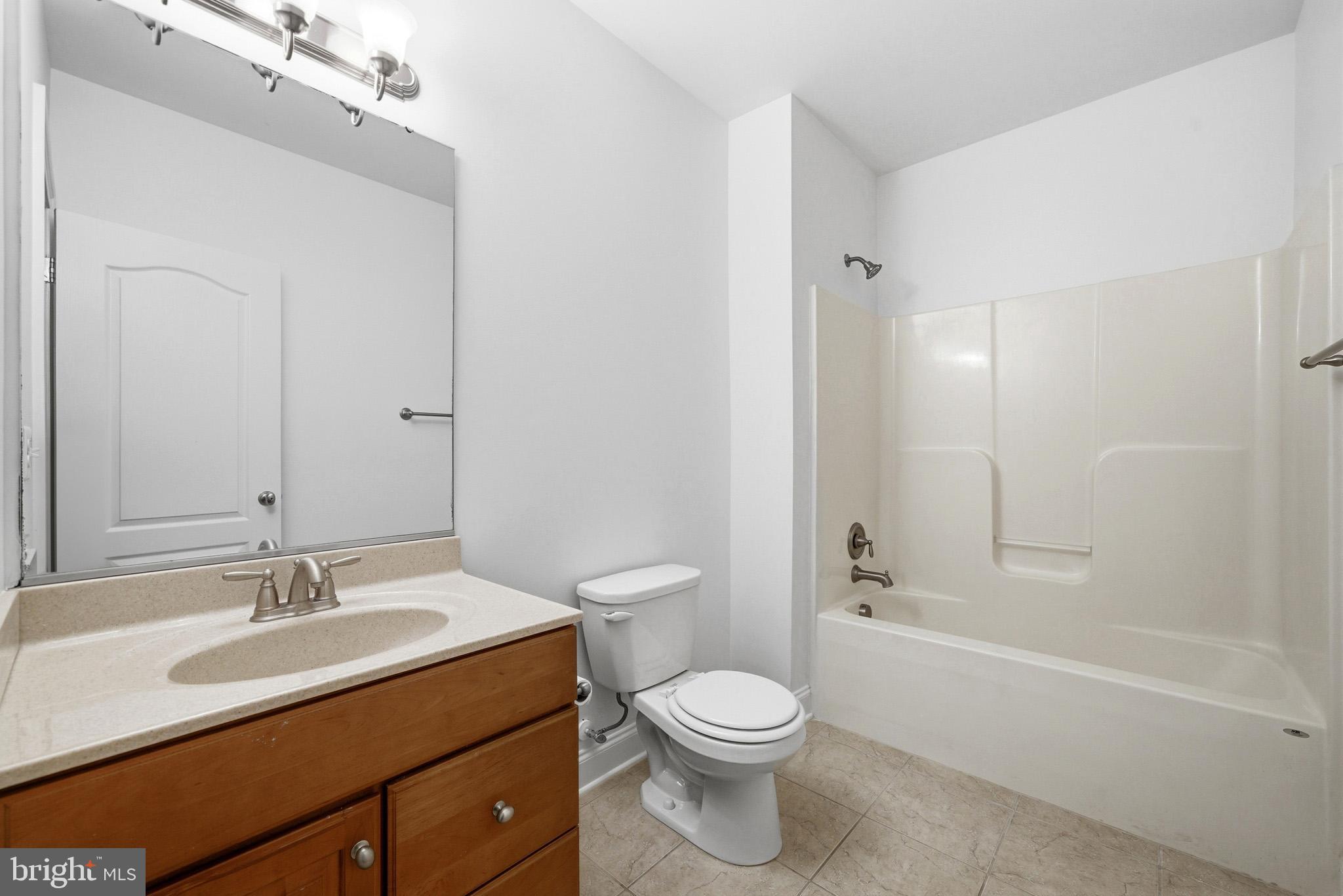 TWIN PONDS - Residential