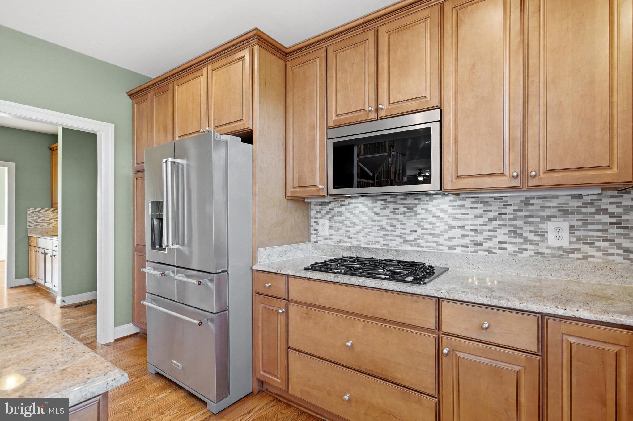 TWIN PONDS - Residential