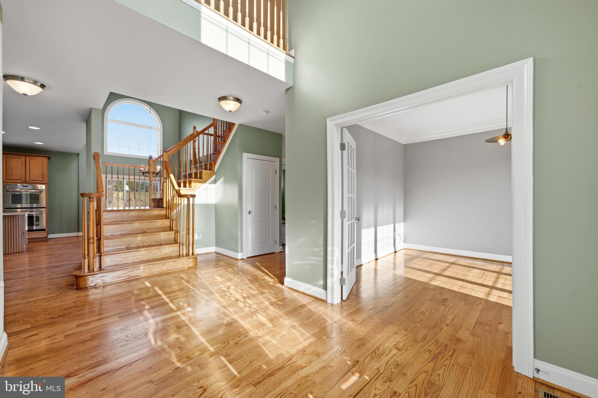 TWIN PONDS - Residential