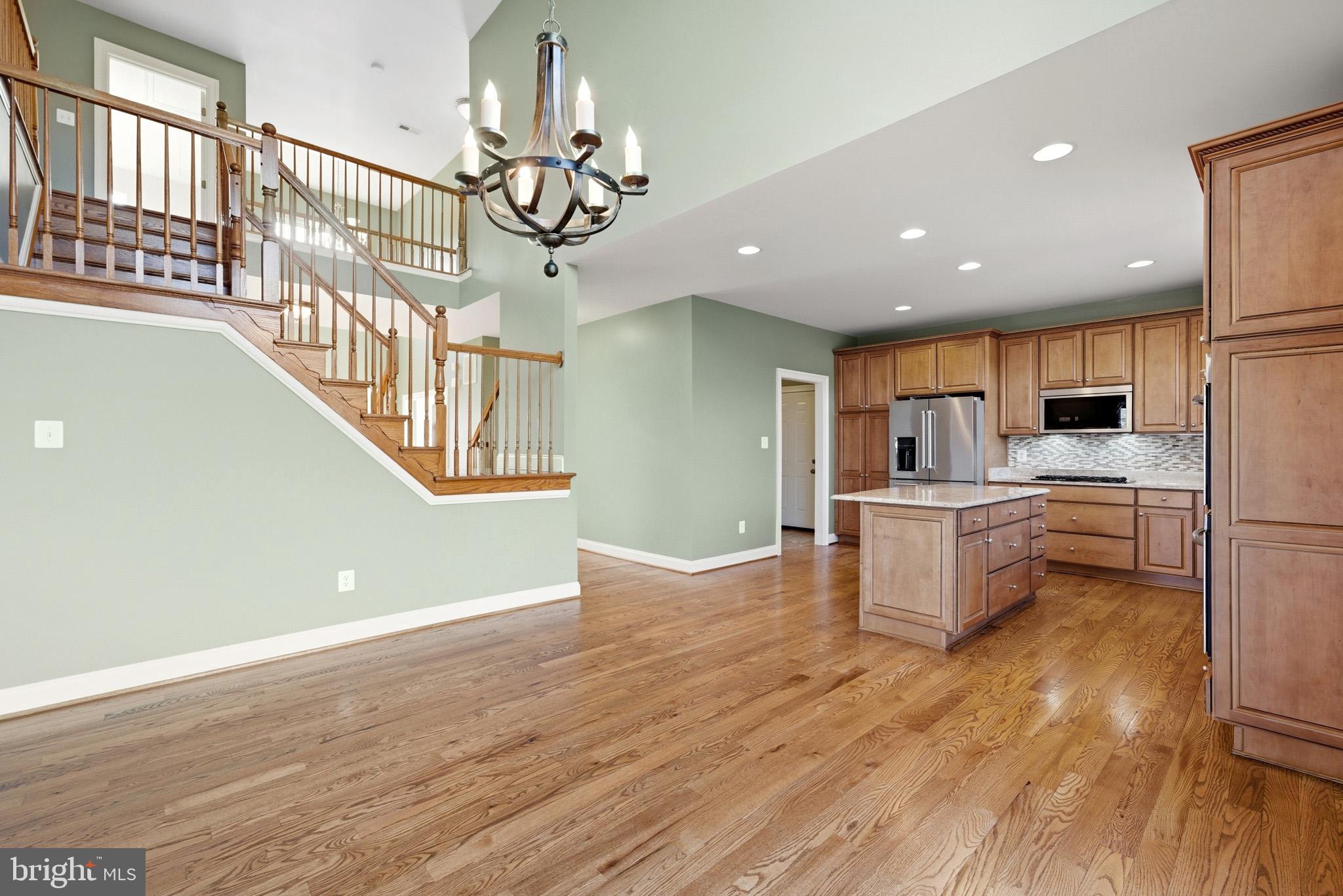 TWIN PONDS - Residential