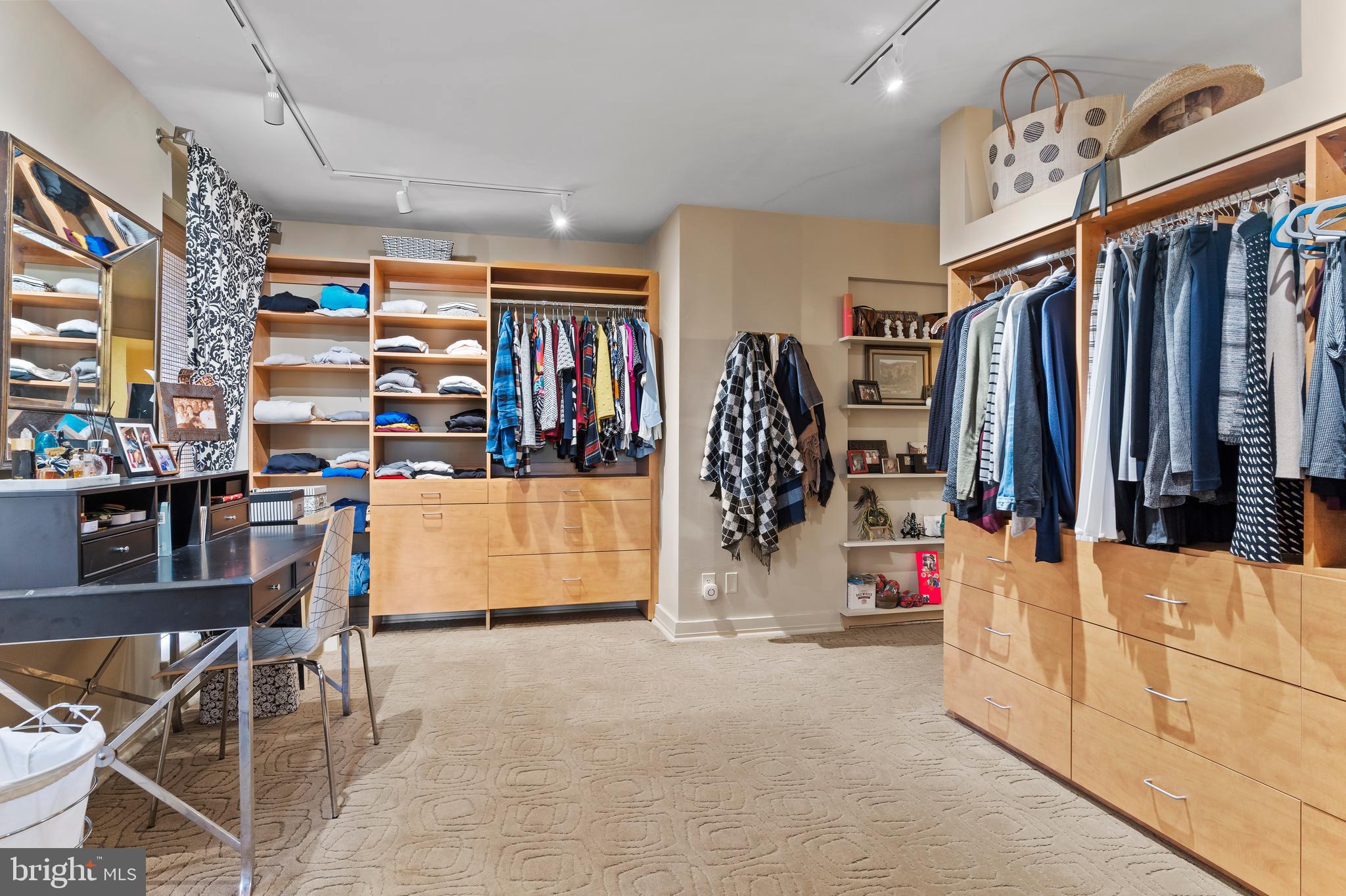 ITALIAN LAKE - Residential