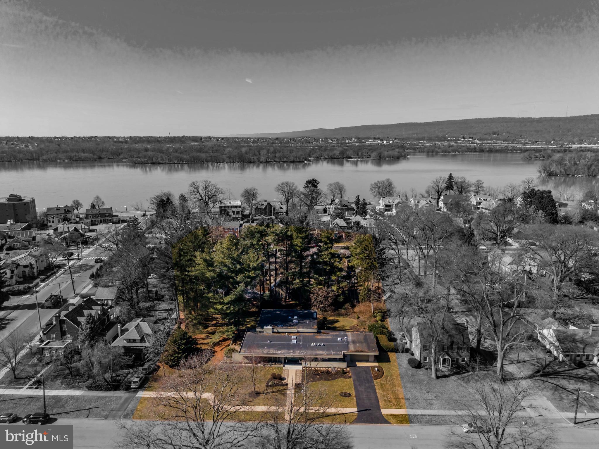 ITALIAN LAKE - Residential