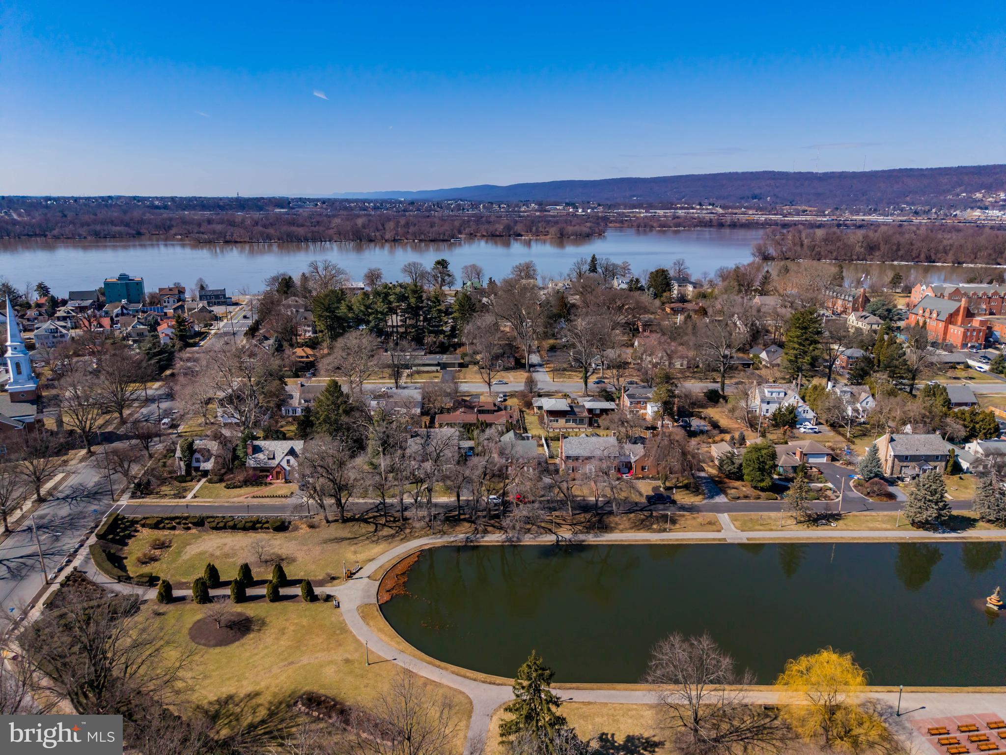 ITALIAN LAKE - Residential