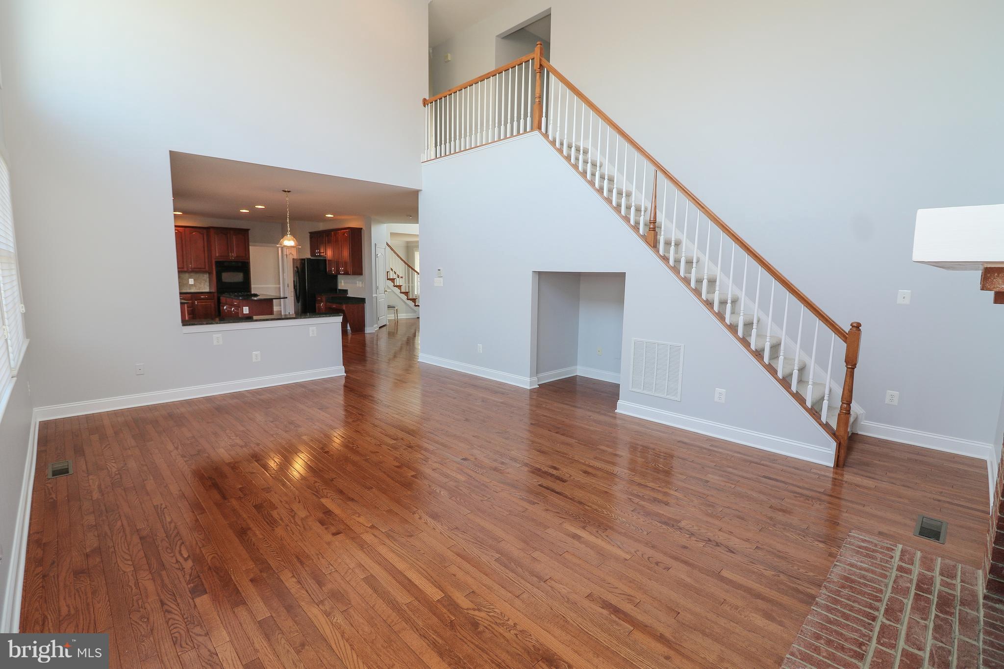 SOUTH RIDING - Residential