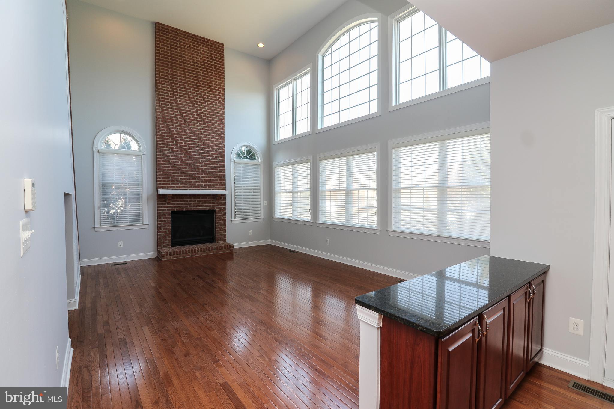 SOUTH RIDING - Residential