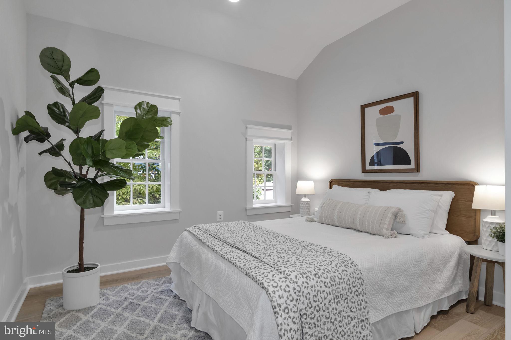 OLD TOWN ALEXANDRIA - Residential