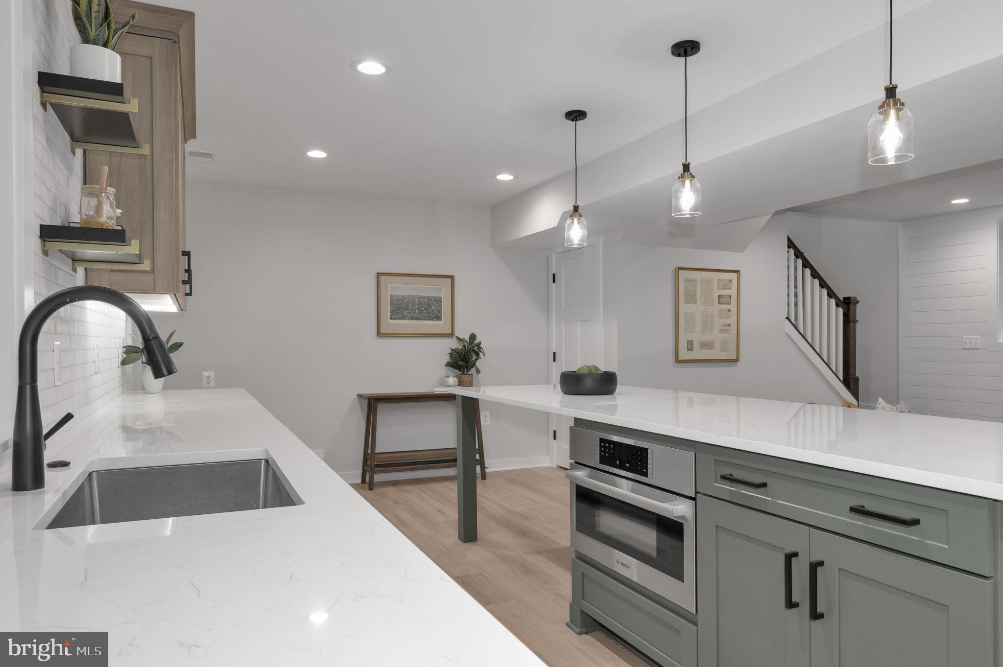 OLD TOWN ALEXANDRIA - Residential