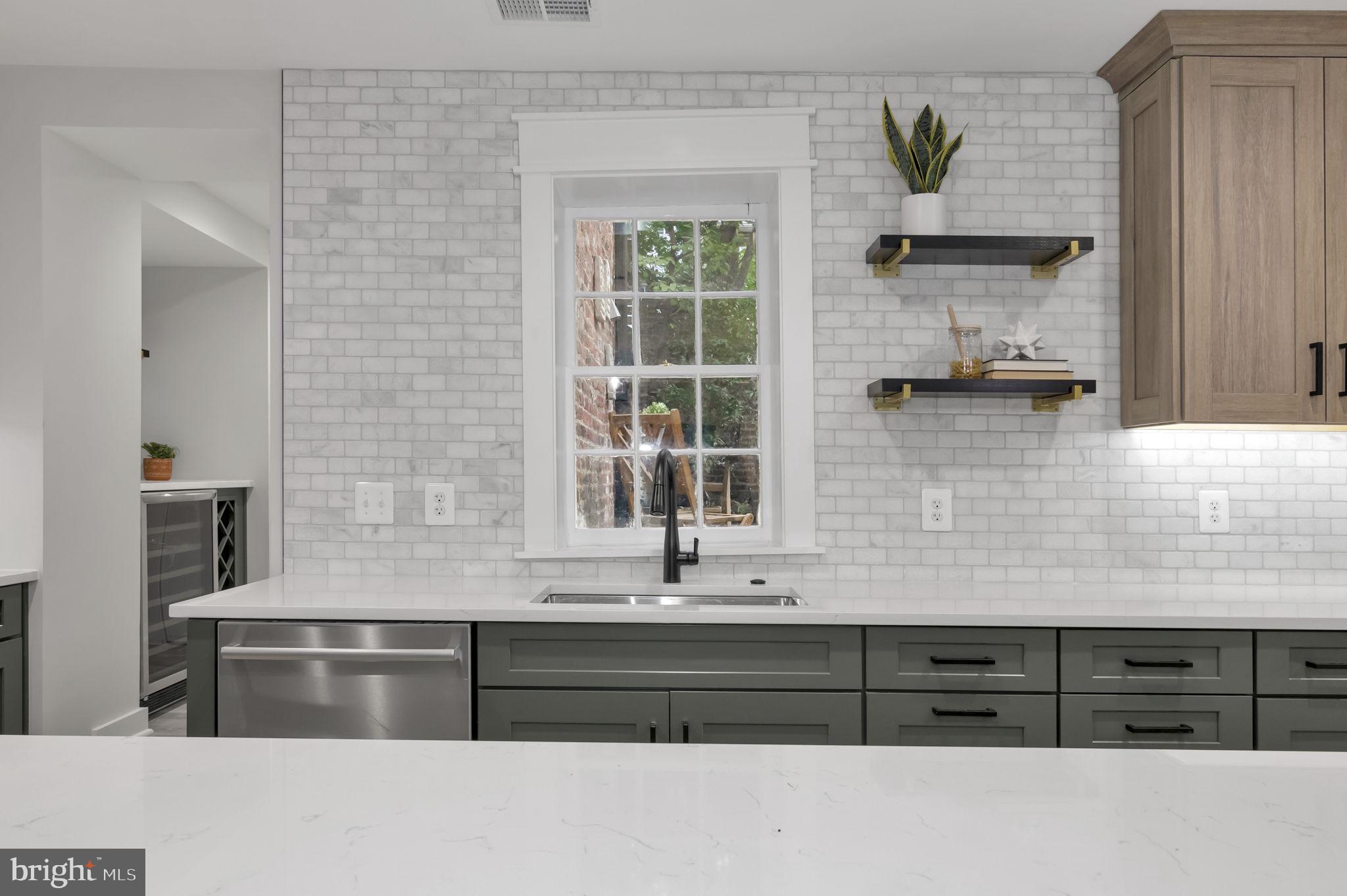 OLD TOWN ALEXANDRIA - Residential