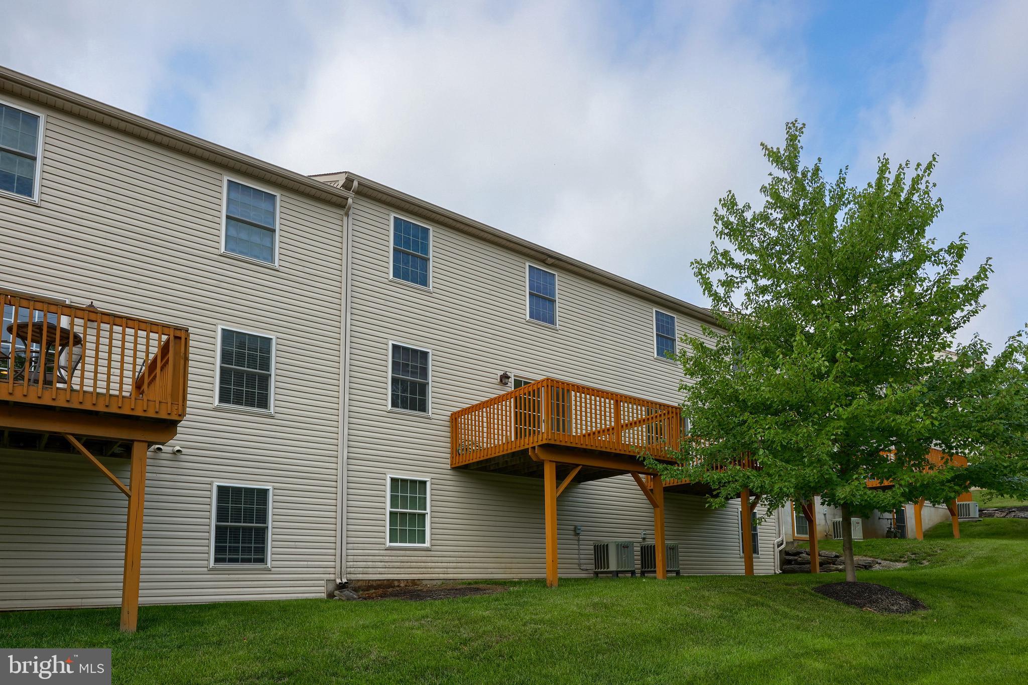 SOUTHERN VILLAGE - Residential