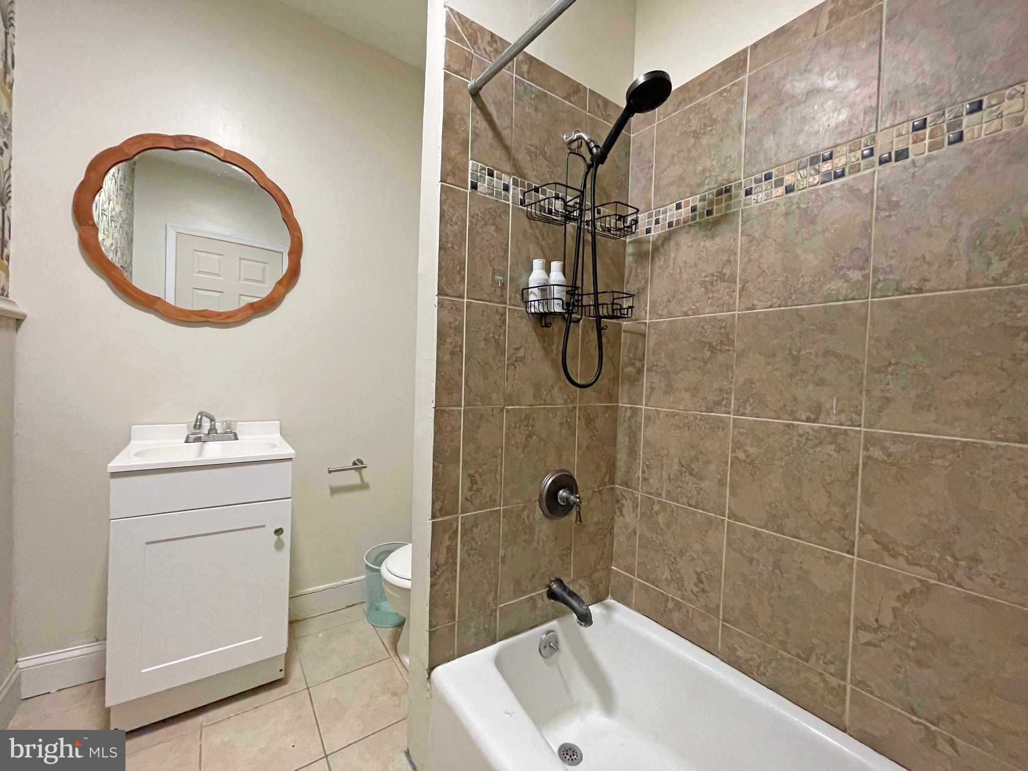 HIGHLANDTOWN - Residential