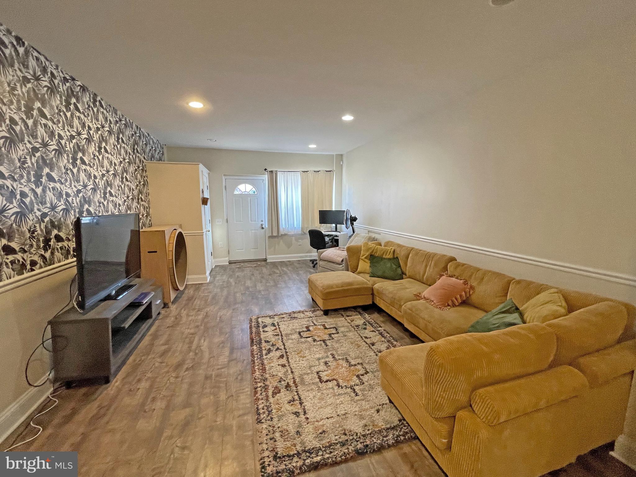 HIGHLANDTOWN - Residential