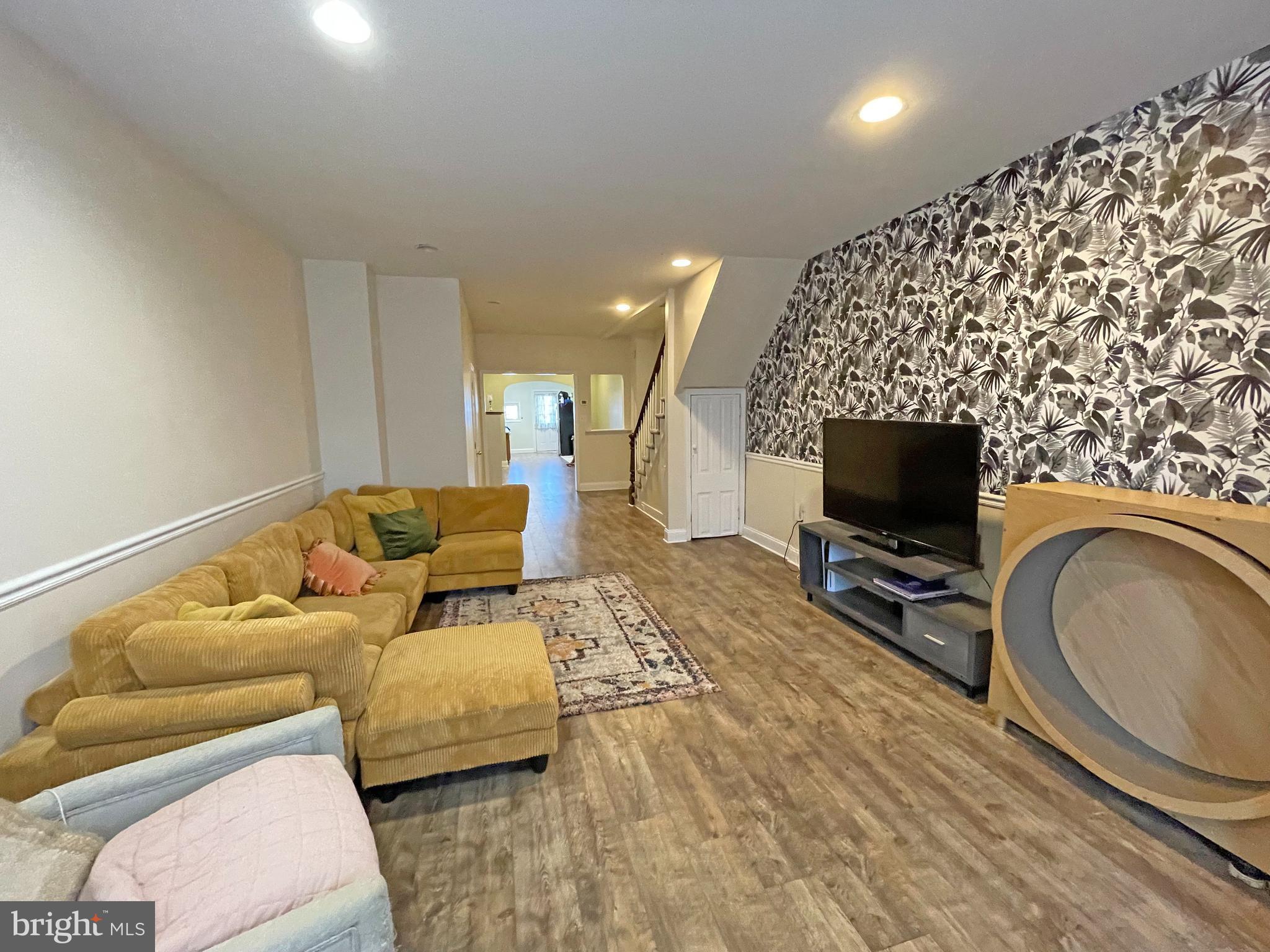 HIGHLANDTOWN - Residential