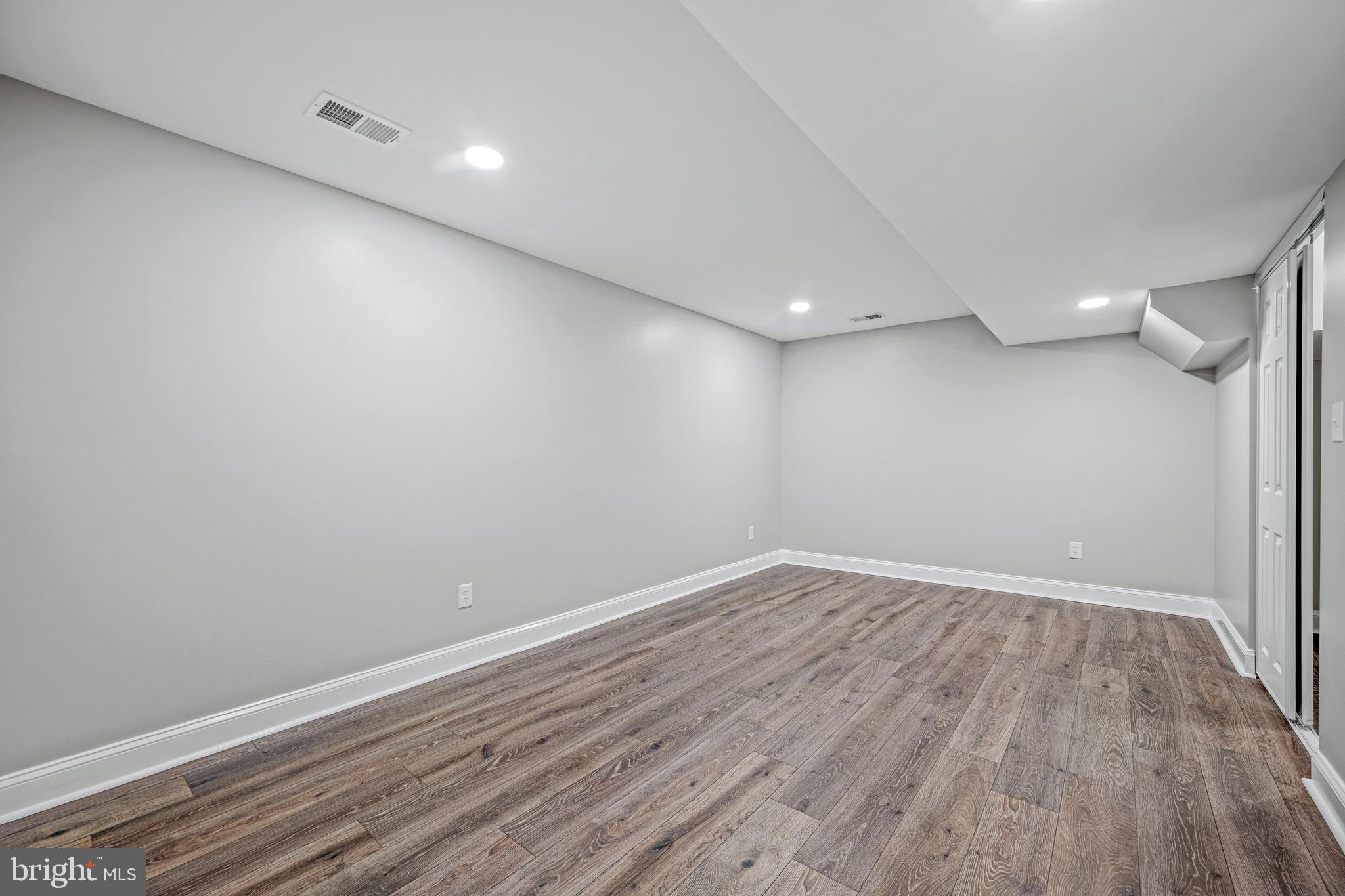 HAGERSTOWN - Residential