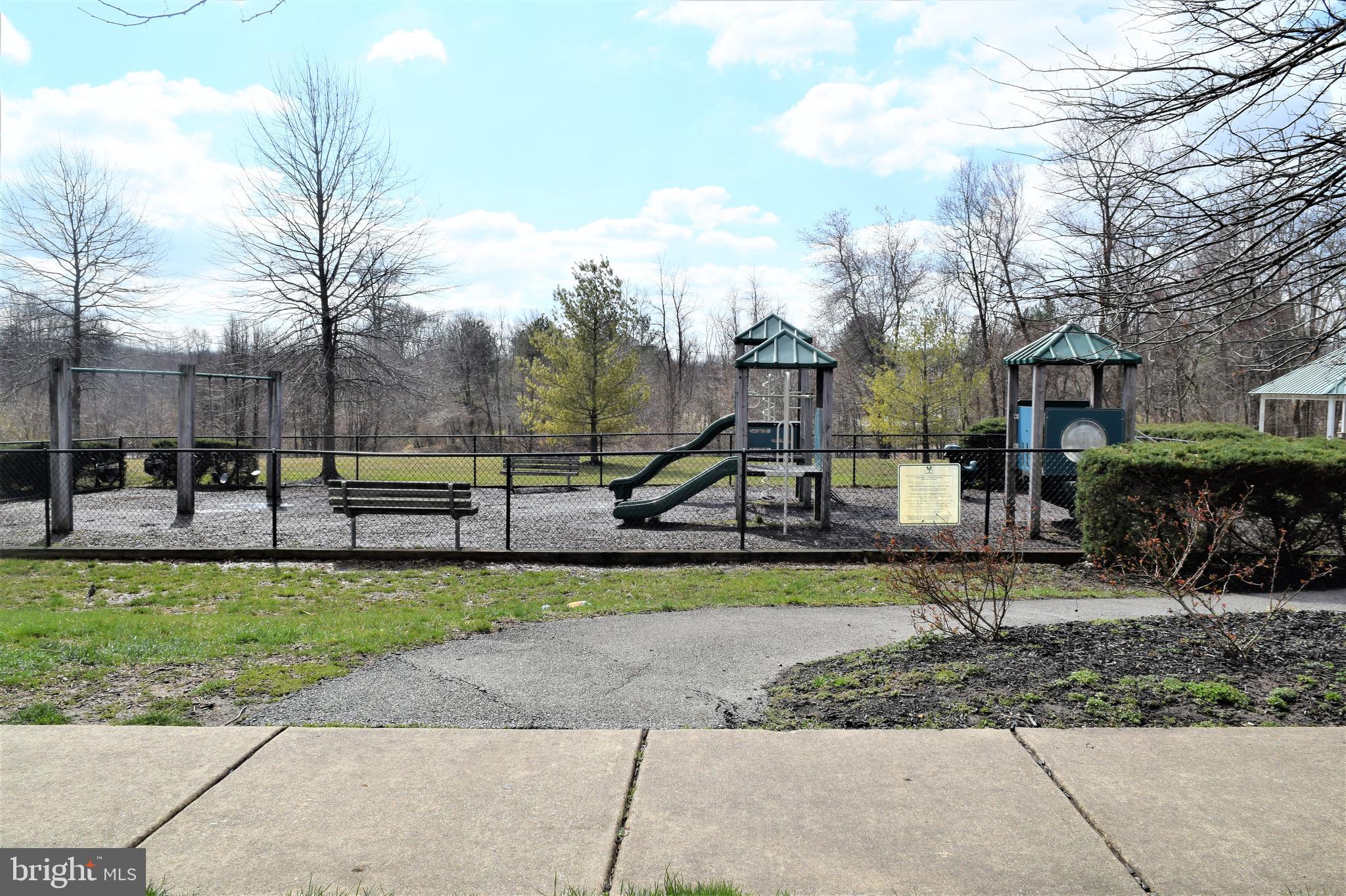 MARLTON TOWN CENTER - Residential