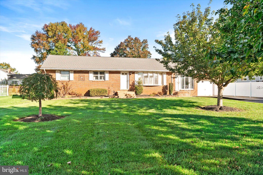 Photo of 1194 Yardville Allentown Road, ALLENTOWN, NJ 08501 (MLS # NJME2085204)
