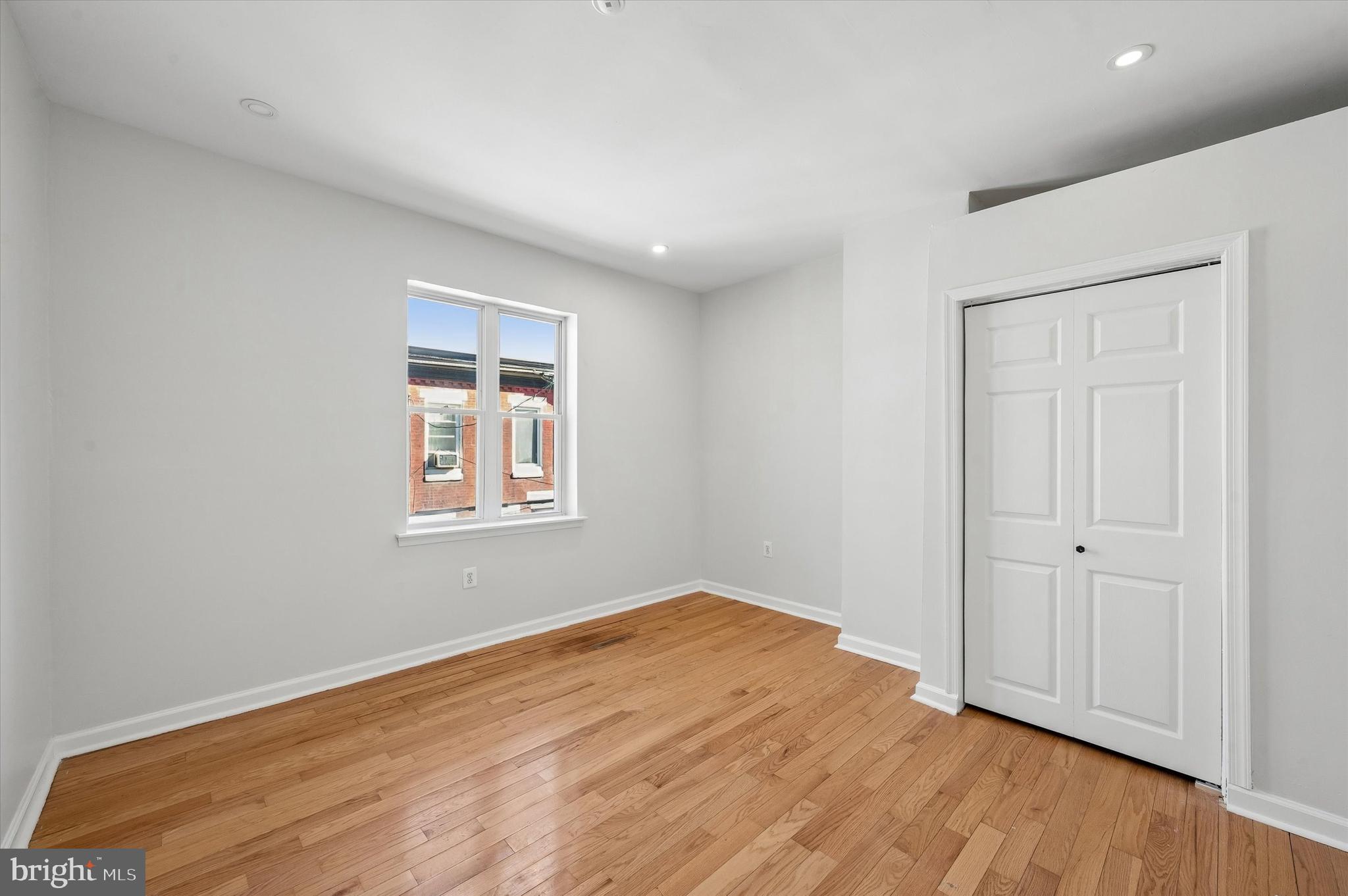 POINT BREEZE - Residential