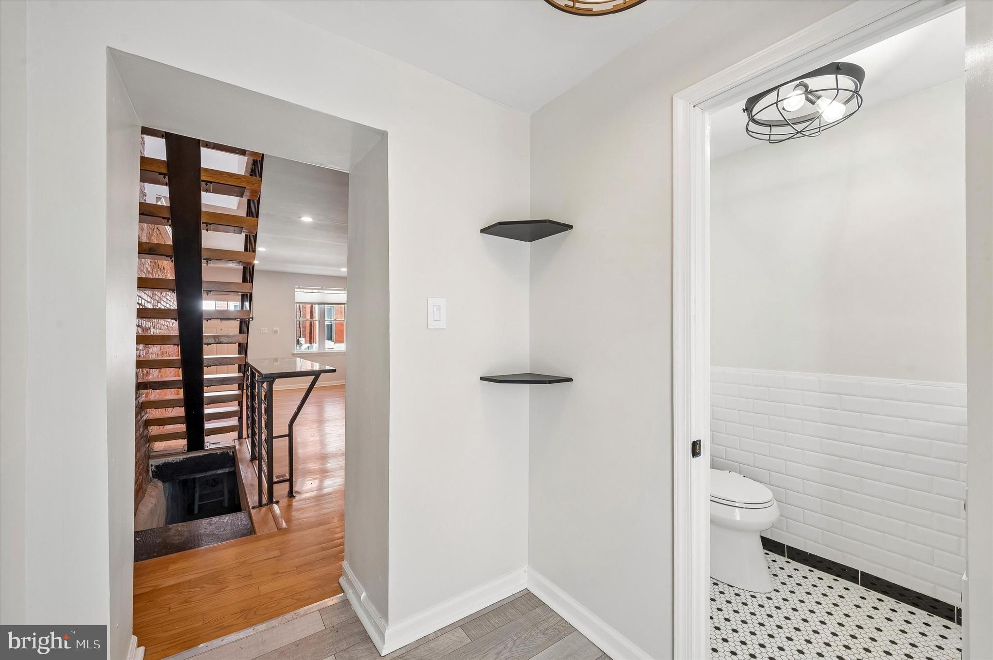 POINT BREEZE - Residential