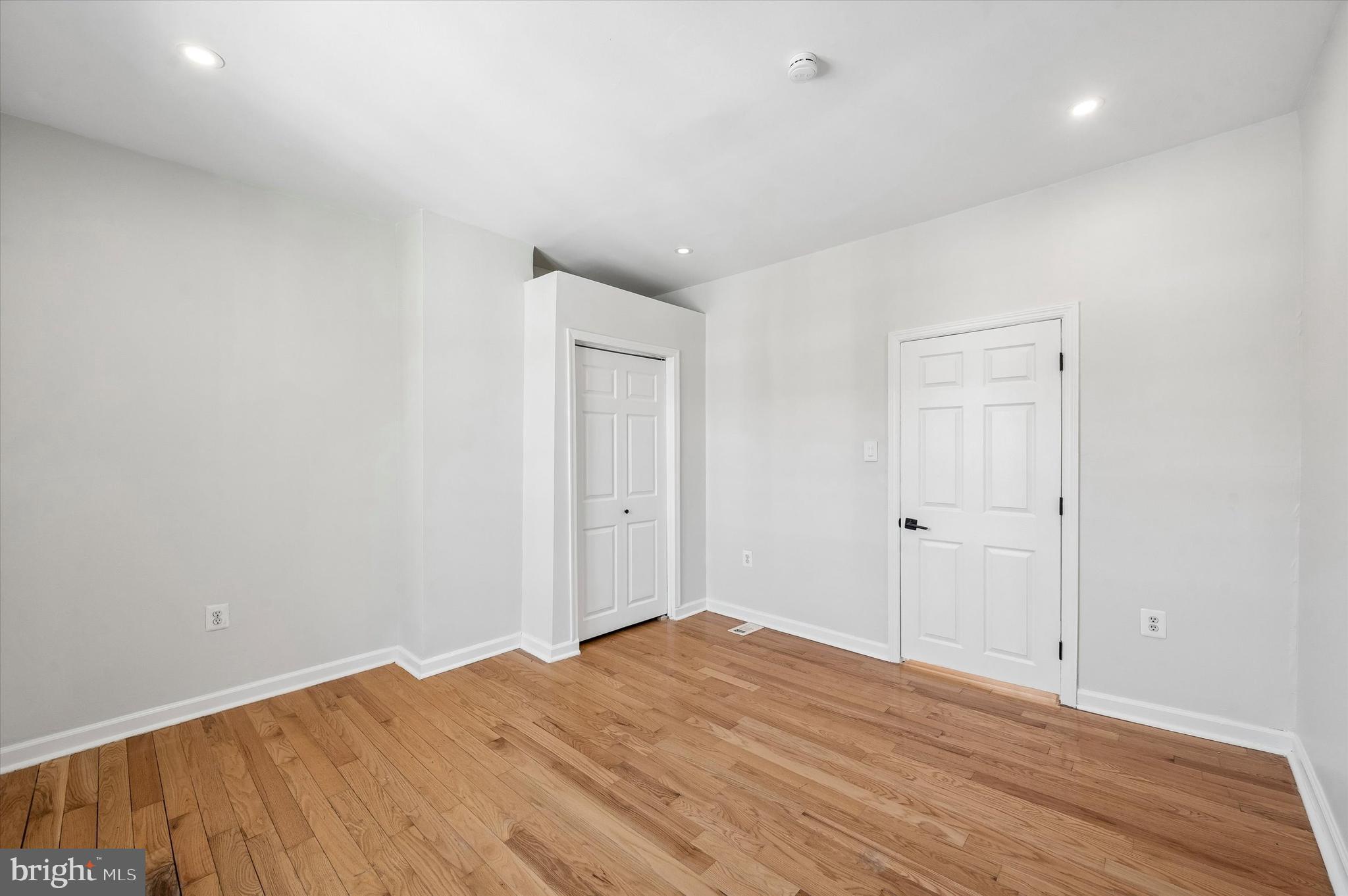 POINT BREEZE - Residential