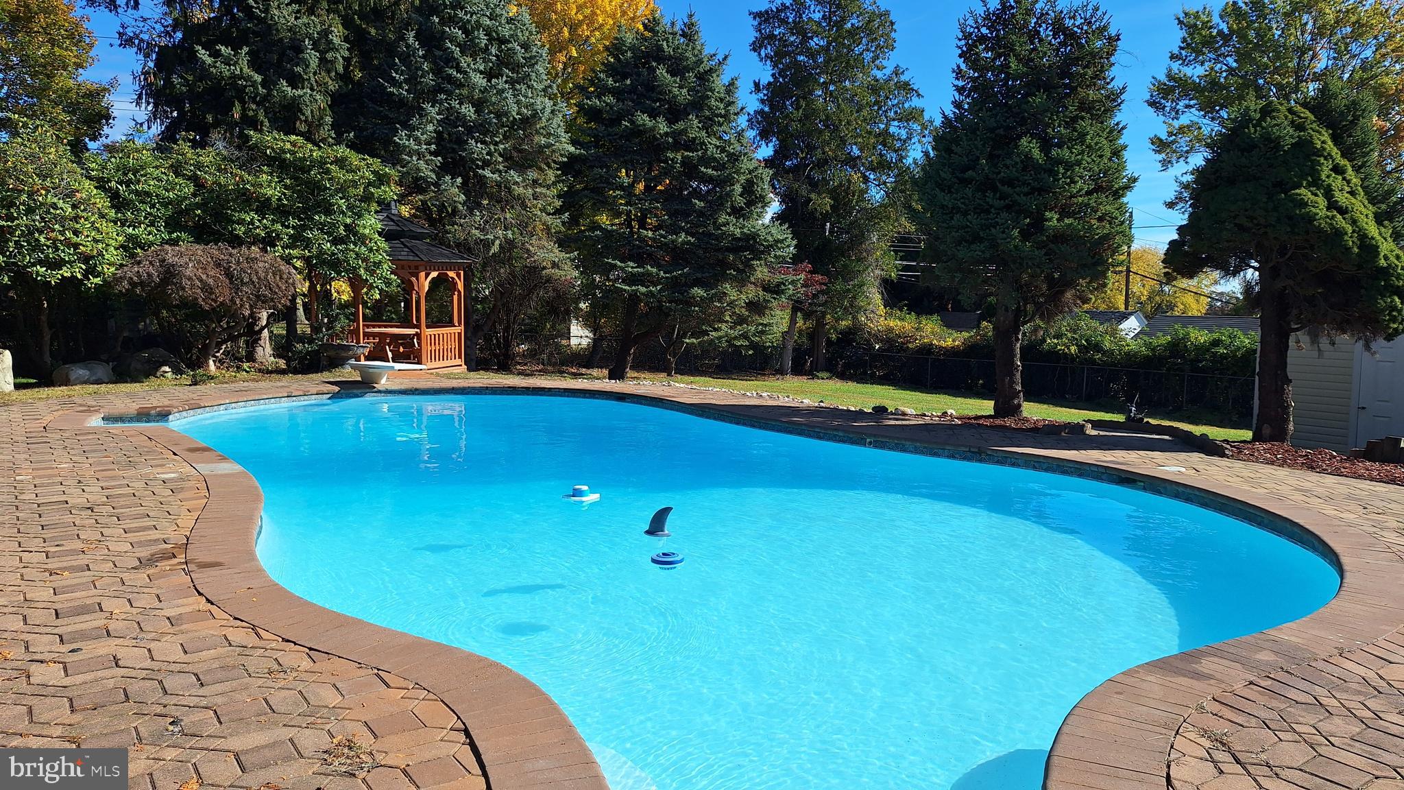 CHURCHVILLE MANOR - Residential