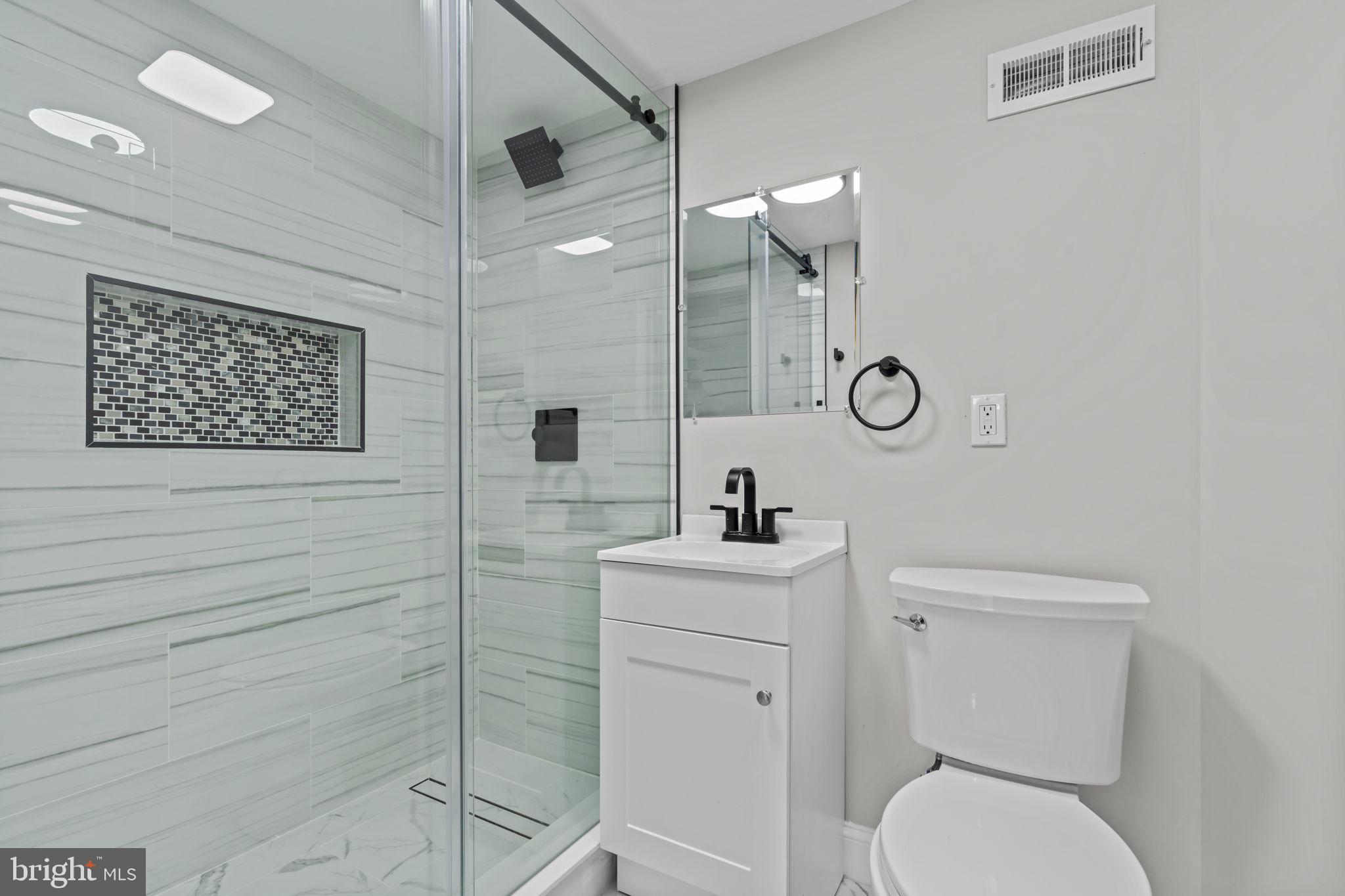 CHURCHVILLE MANOR - Residential