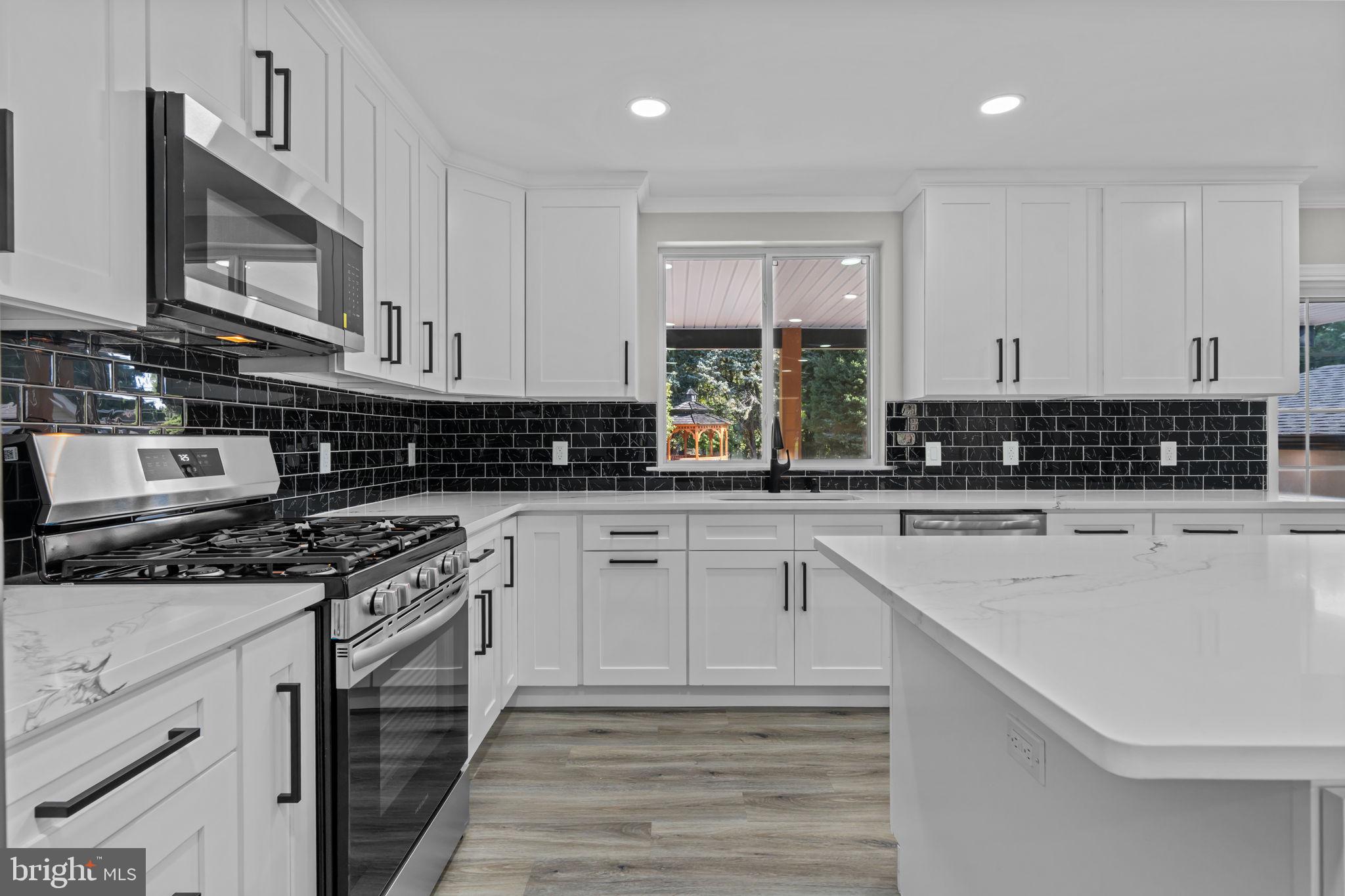 CHURCHVILLE MANOR - Residential