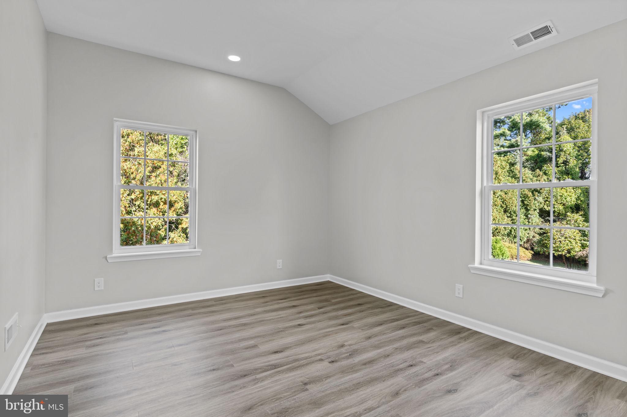 CHURCHVILLE MANOR - Residential