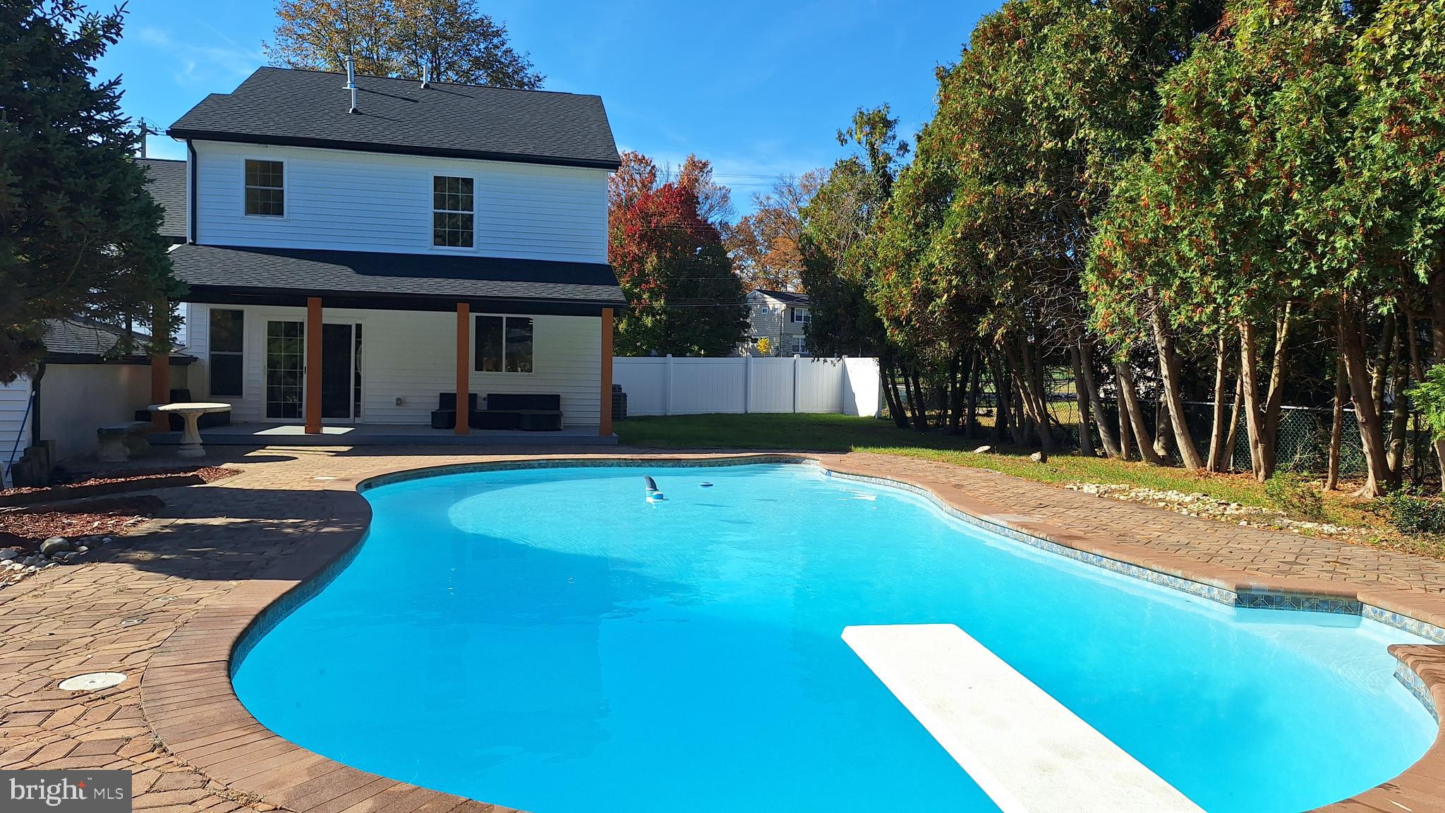 CHURCHVILLE MANOR - Residential