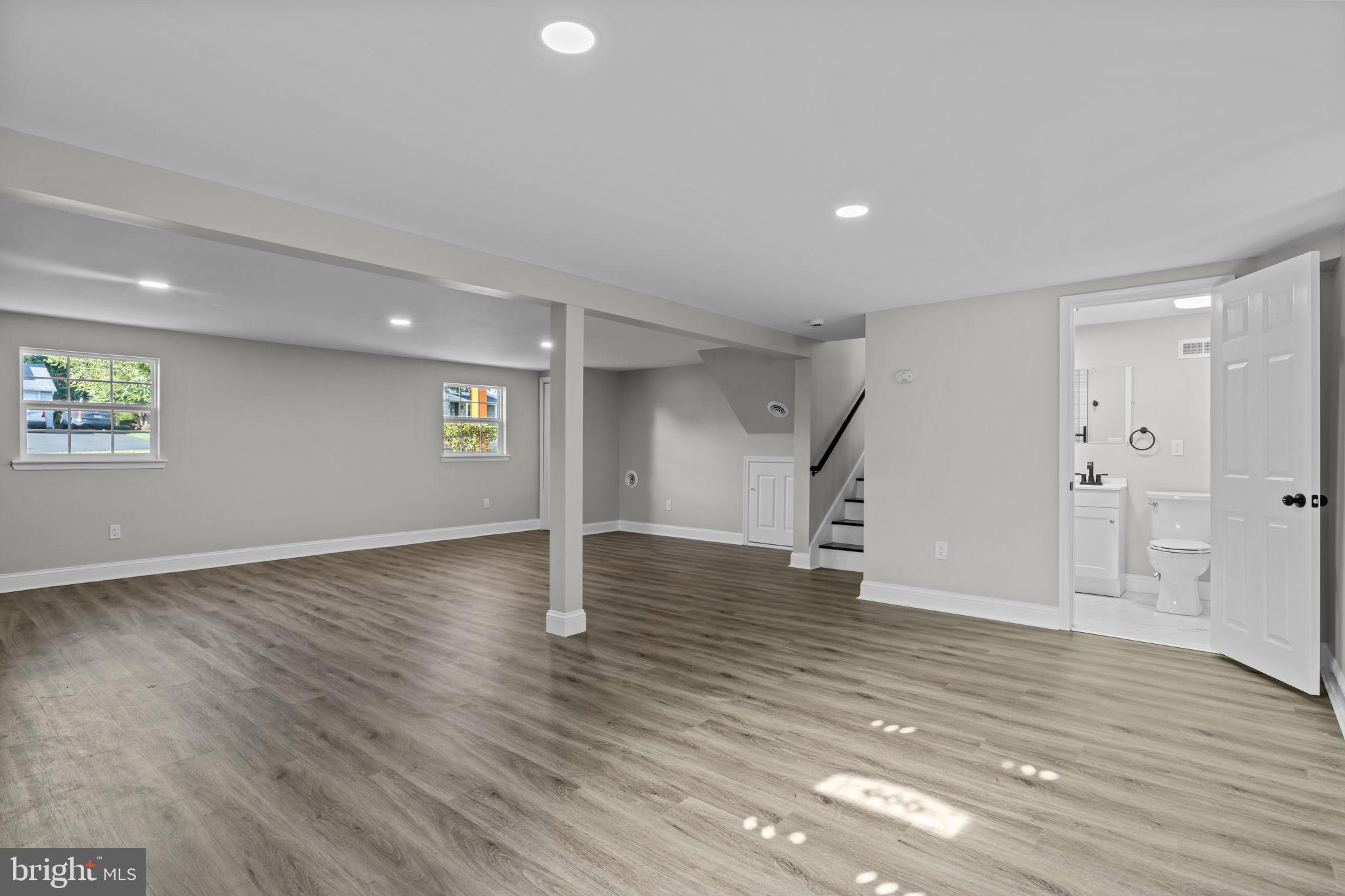 CHURCHVILLE MANOR - Residential