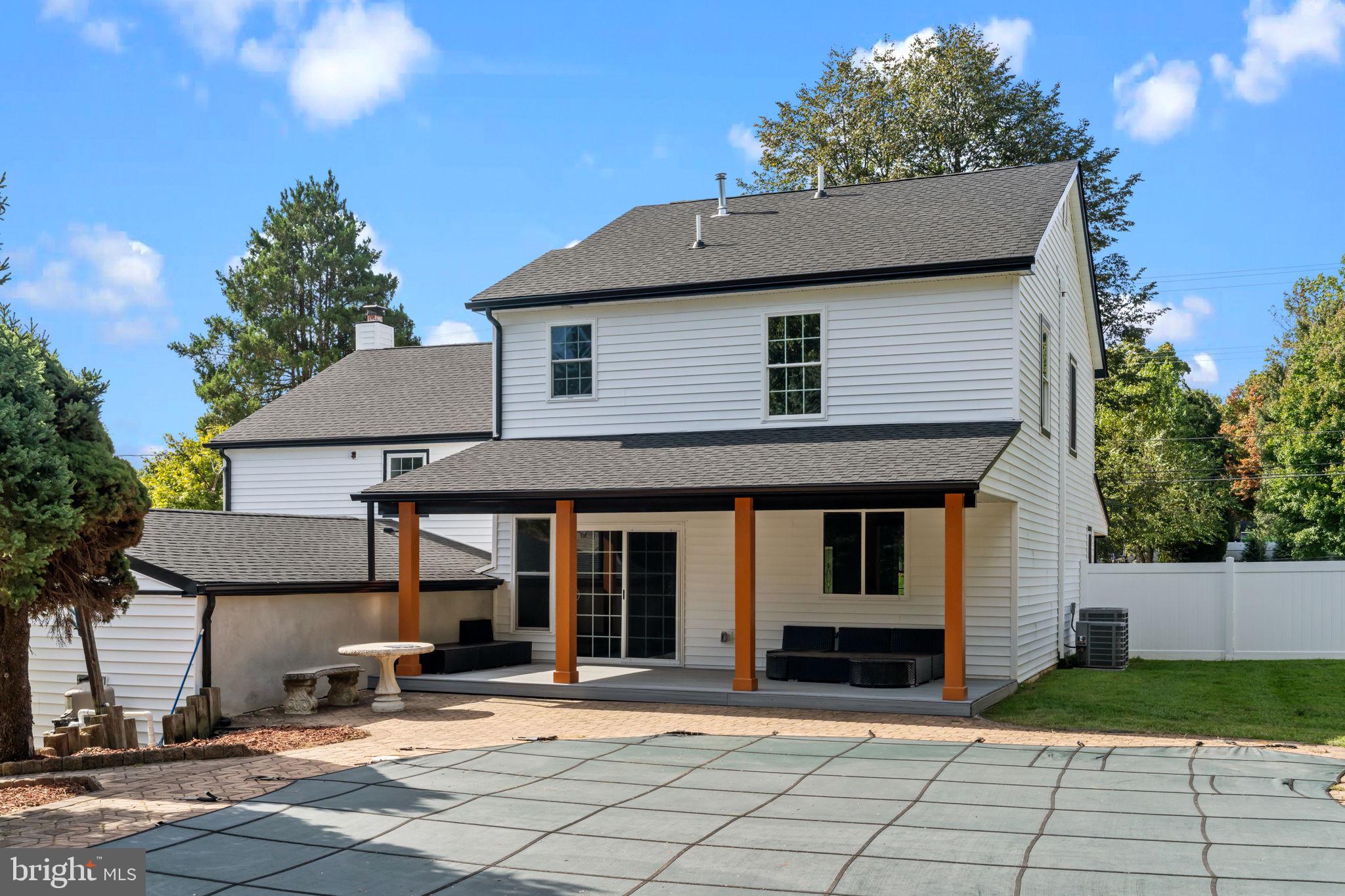 CHURCHVILLE MANOR - Residential